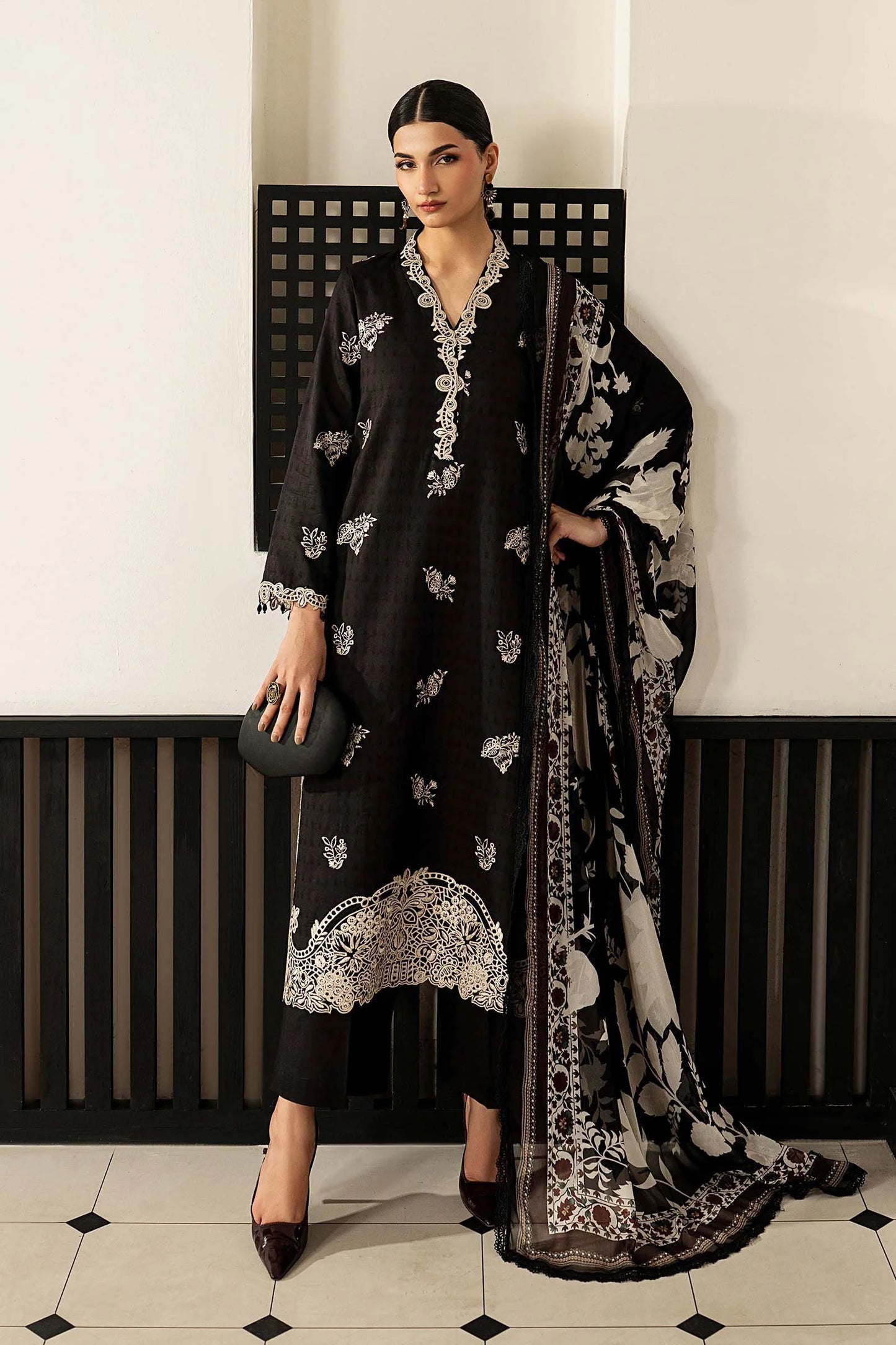DW-MN26-11 | 3 Piece Embroidered Lawn Suit | MARIA.B