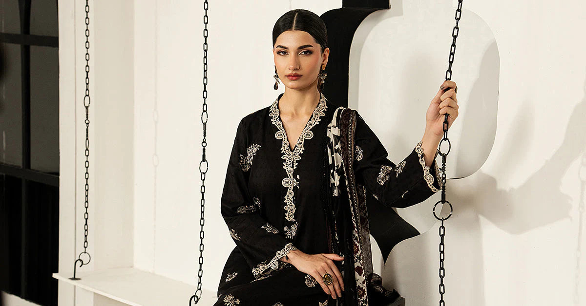 DW-MN26-11 | 3 Piece Embroidered Lawn Suit | MARIA.B
