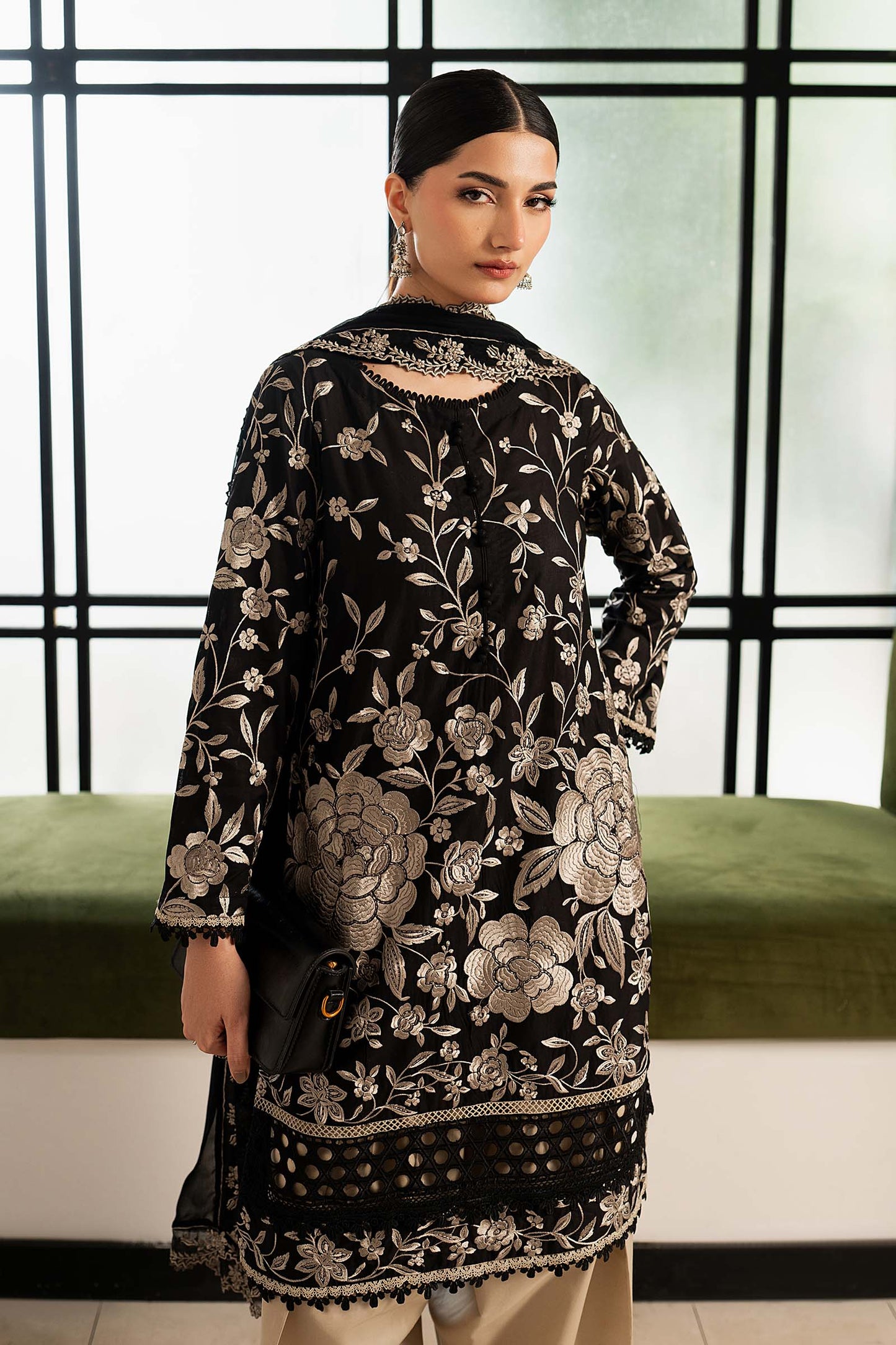 DW-MN26-12 | 3 Piece Embroidered Lawn Suit | MARIA.B