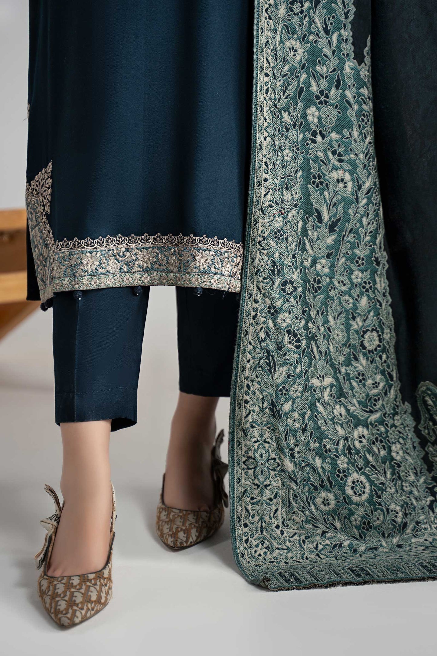 DW-W24-102R1-Blue | Luxury Pret | MARIA.B