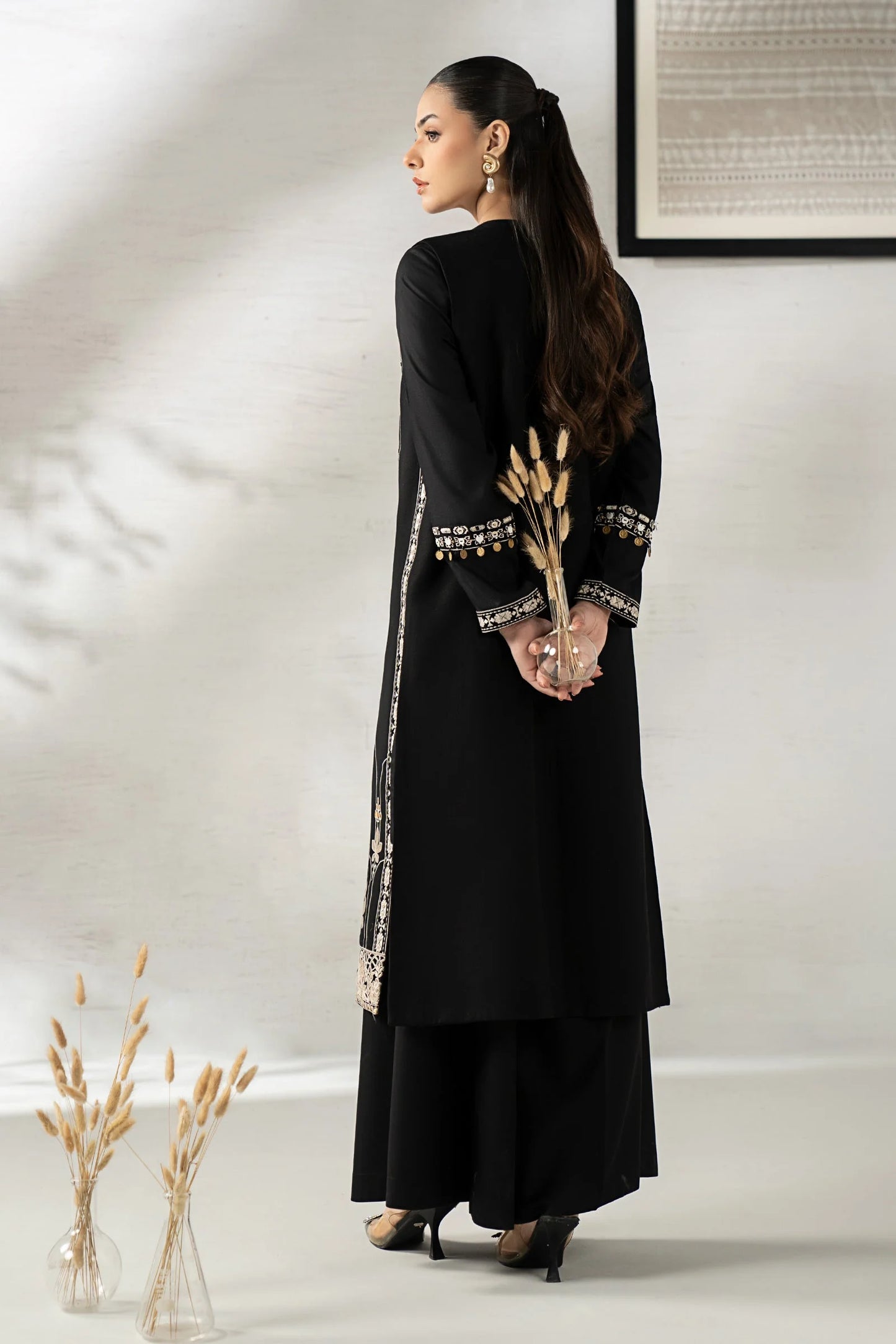 DW-W25-14-Black | Luxury Pret | MARIA.B