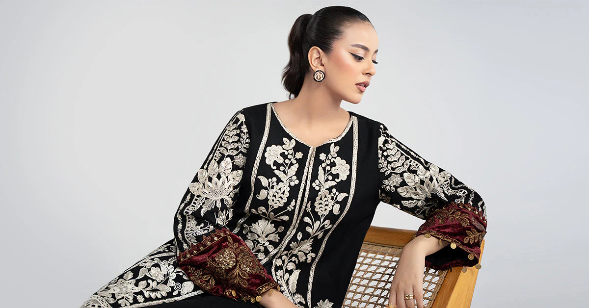 DW-W25-18-Black | Luxury Pret | MARIA.B