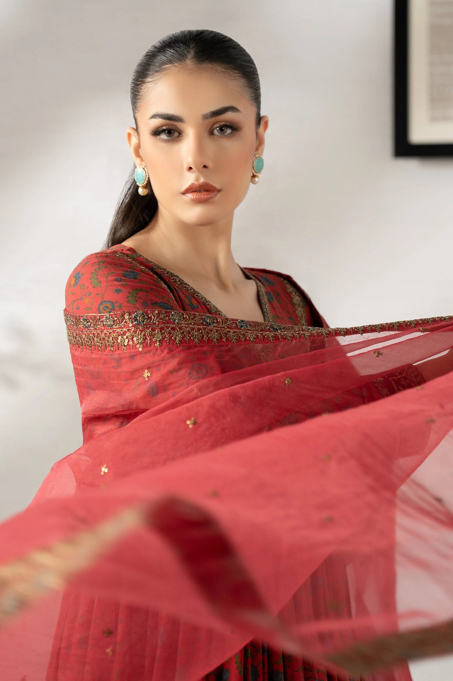 DW-W25-25-Red | Luxury Pret | MARIA.B