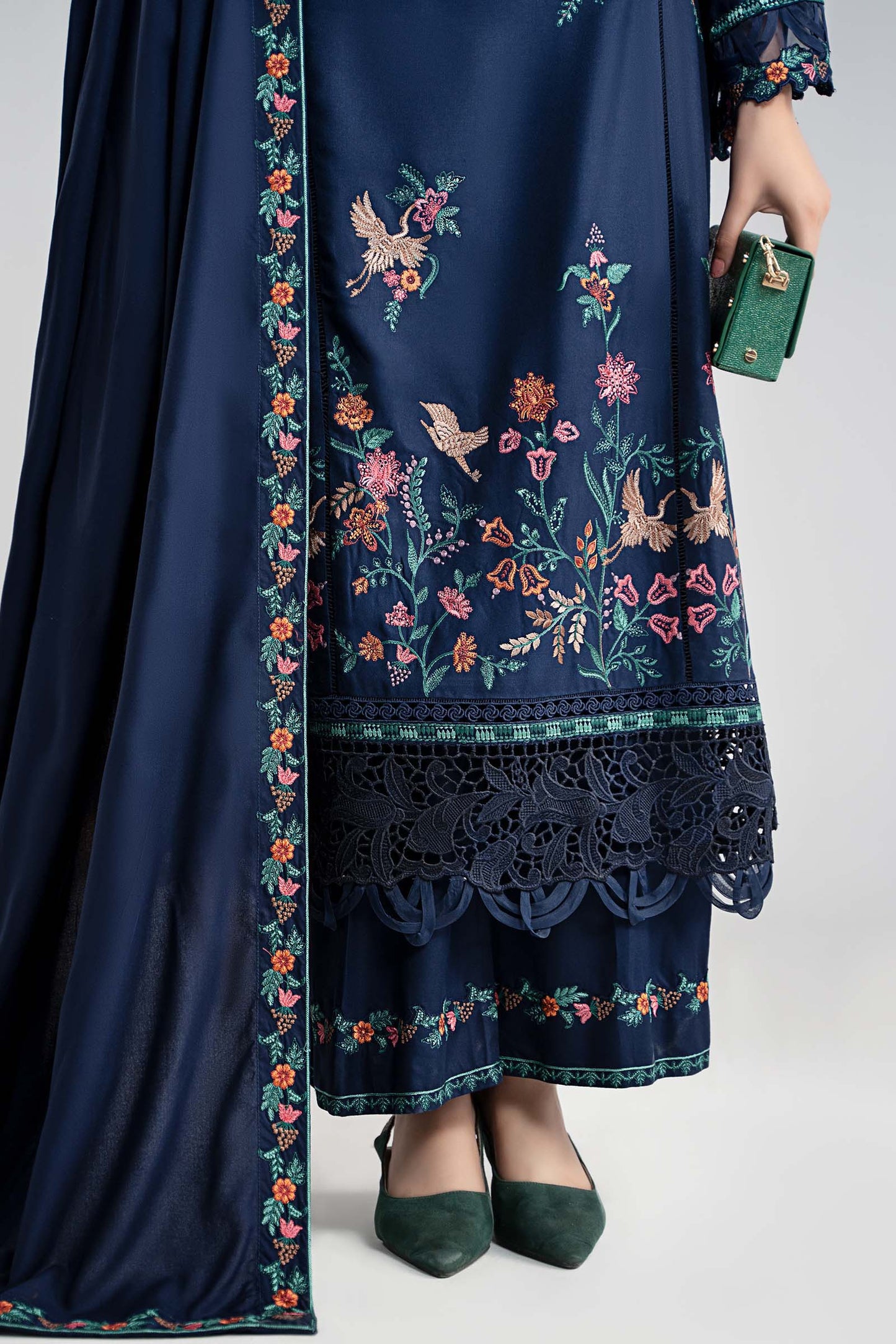 DW-W25-26-Blue | Luxury Pret | MARIA.B