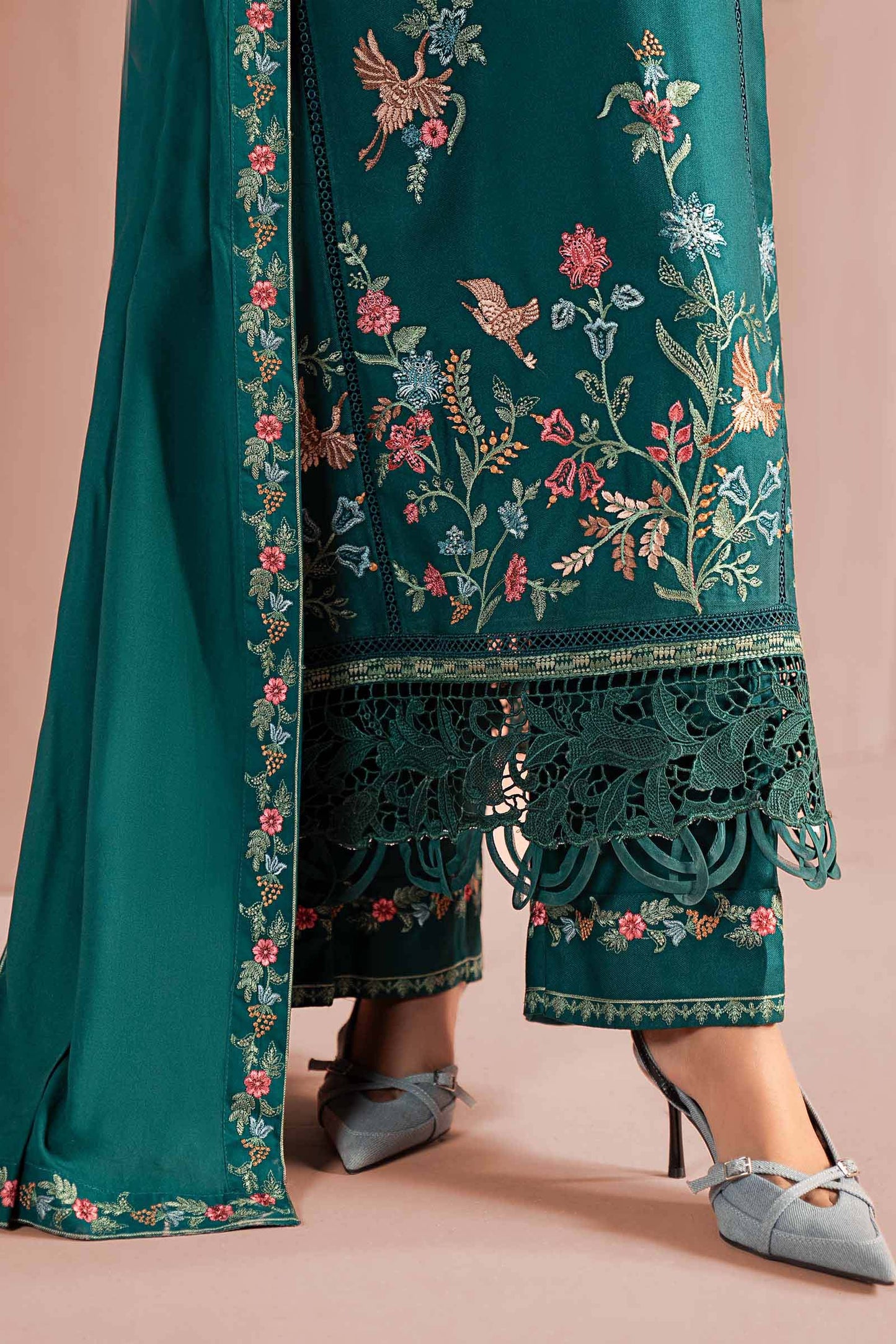 DW-W25-26-Green | Luxury Pret | MARIA.B