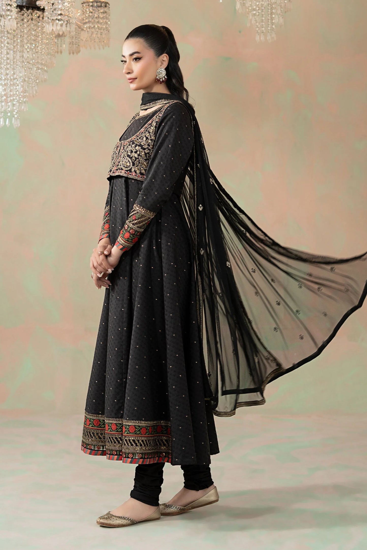 DW-W25-28-Black | Luxury Pret | MARIA.B