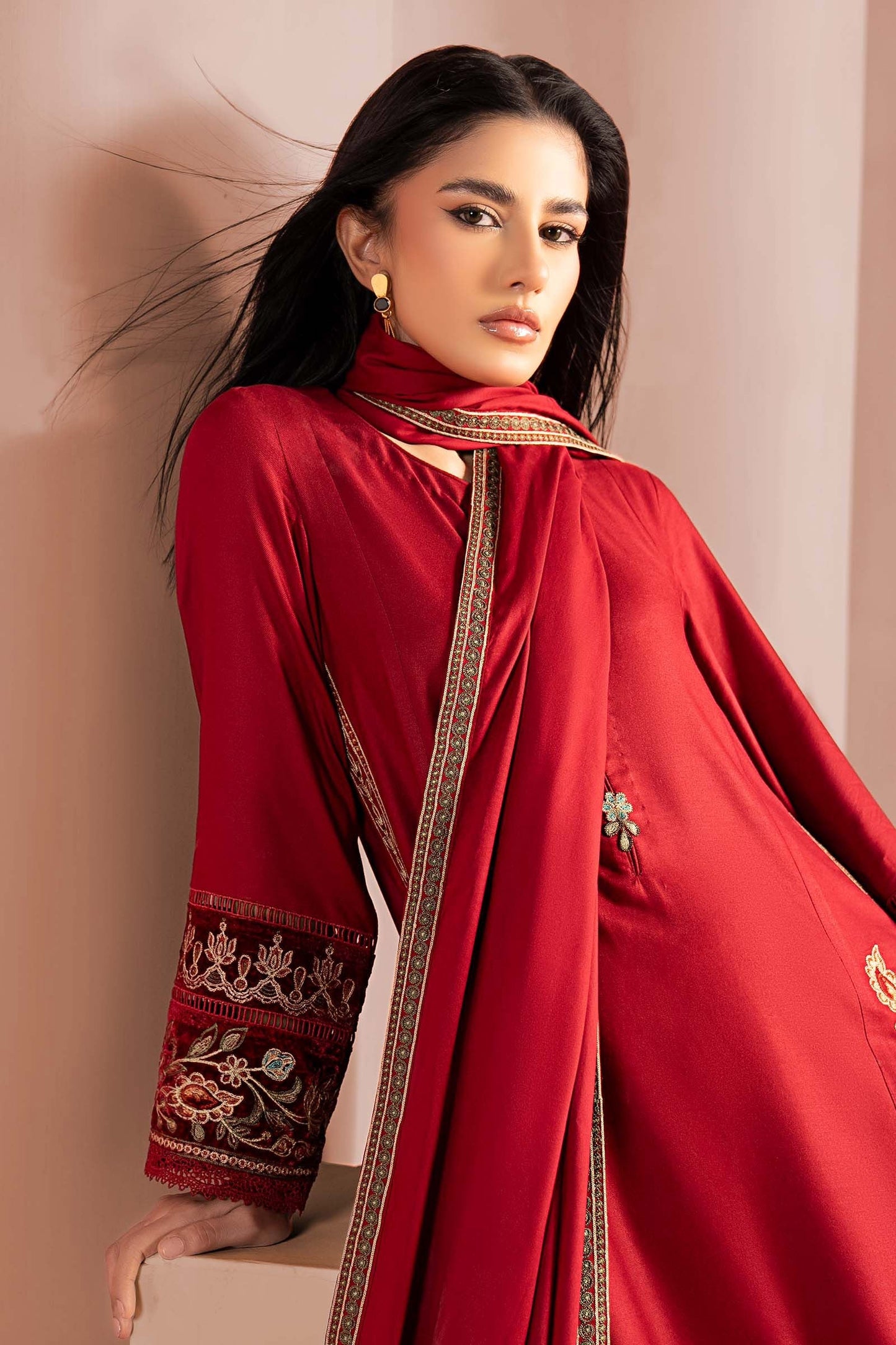 DW-W25-36-Red | Luxury Pret | MARIA.B