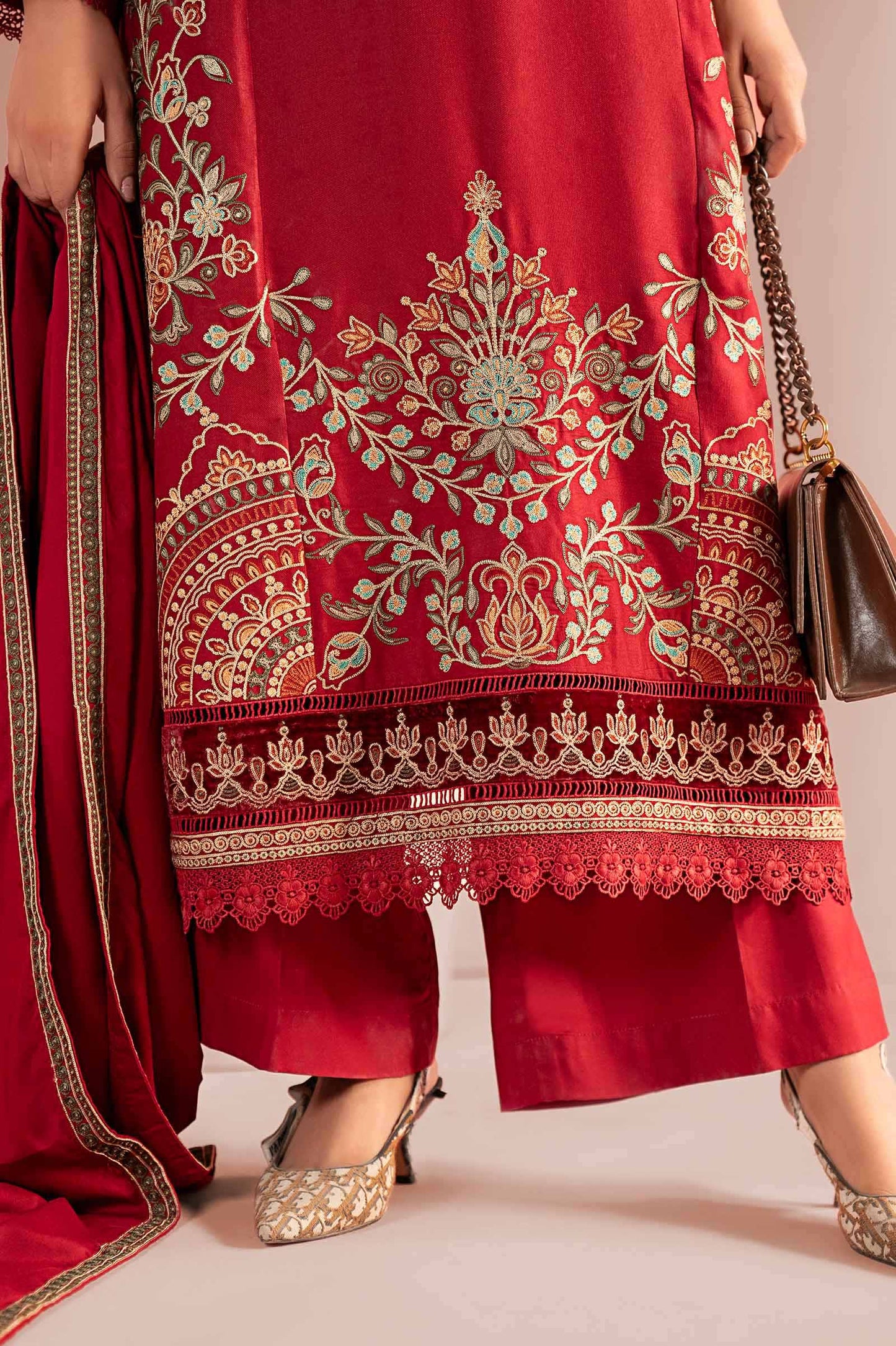 DW-W25-36-Red | Luxury Pret | MARIA.B