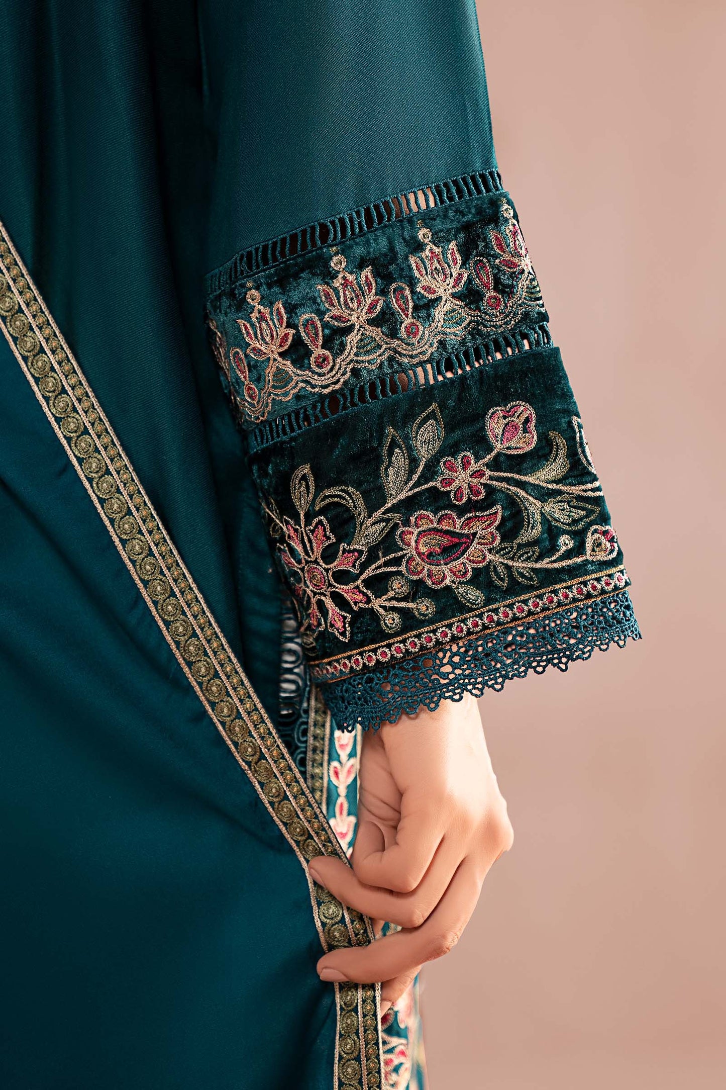 DW-W25-36-Teal | Luxury Pret | MARIA.B