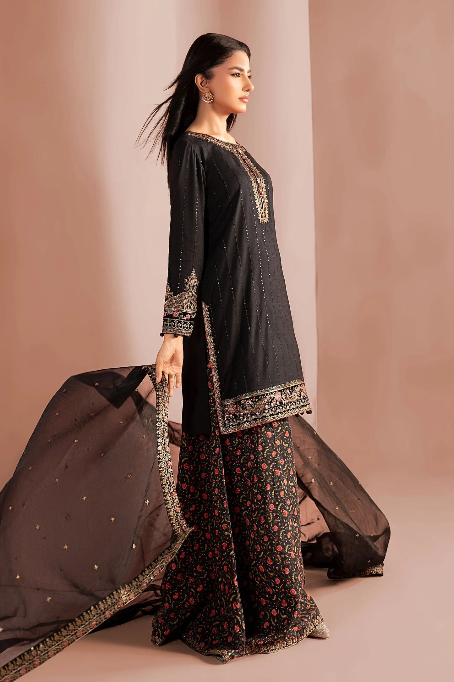 DW-W25-40-Black | Luxury Pret | MARIA.B