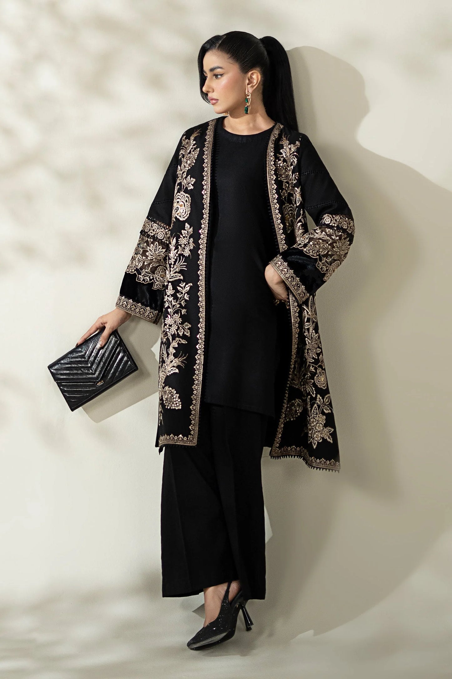 DW-W25-43-Black | Luxury Pret | MARIA.B