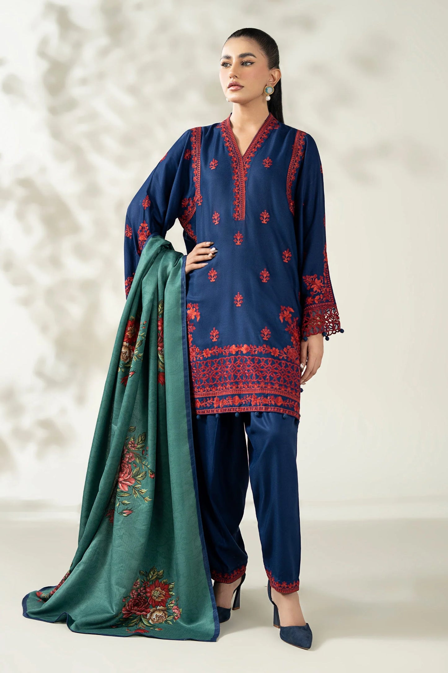 DW-W25-46-Blue | Luxury Pret | MARIA.B