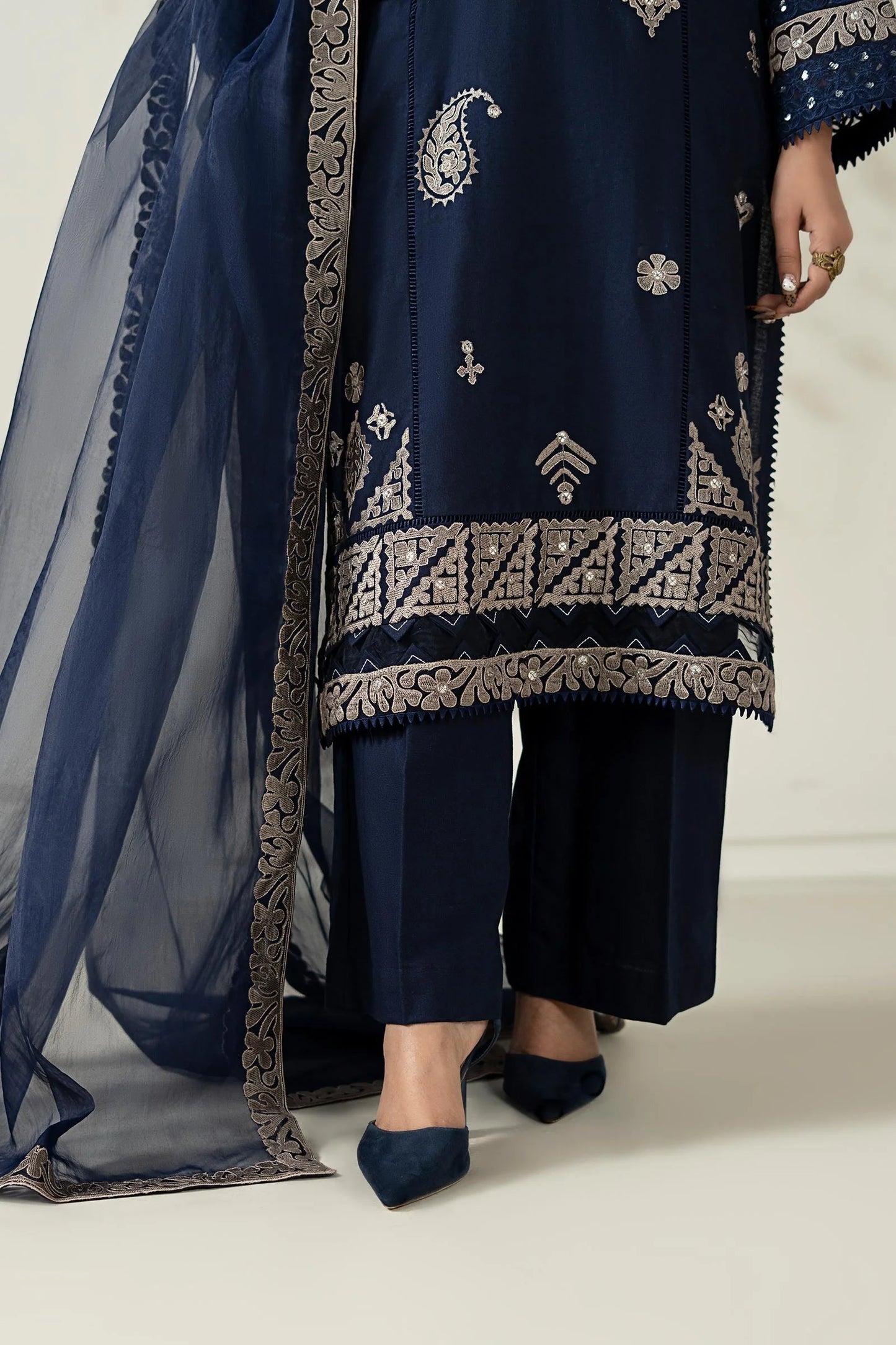 DW-W25-54-Blue | Luxury Pret | MARIA.B