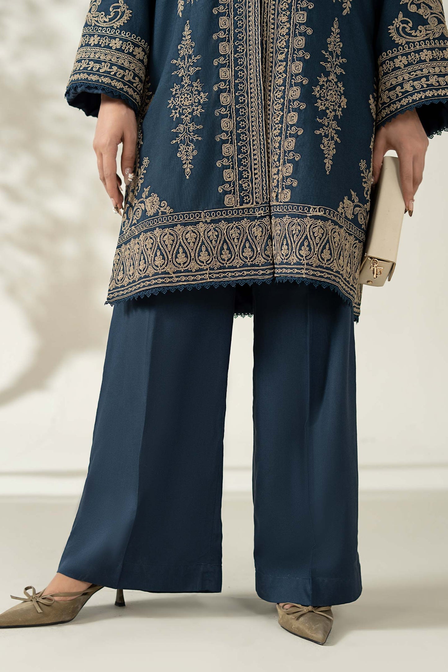 DW-W25-58-Blue | Luxury Pret | MARIA.B