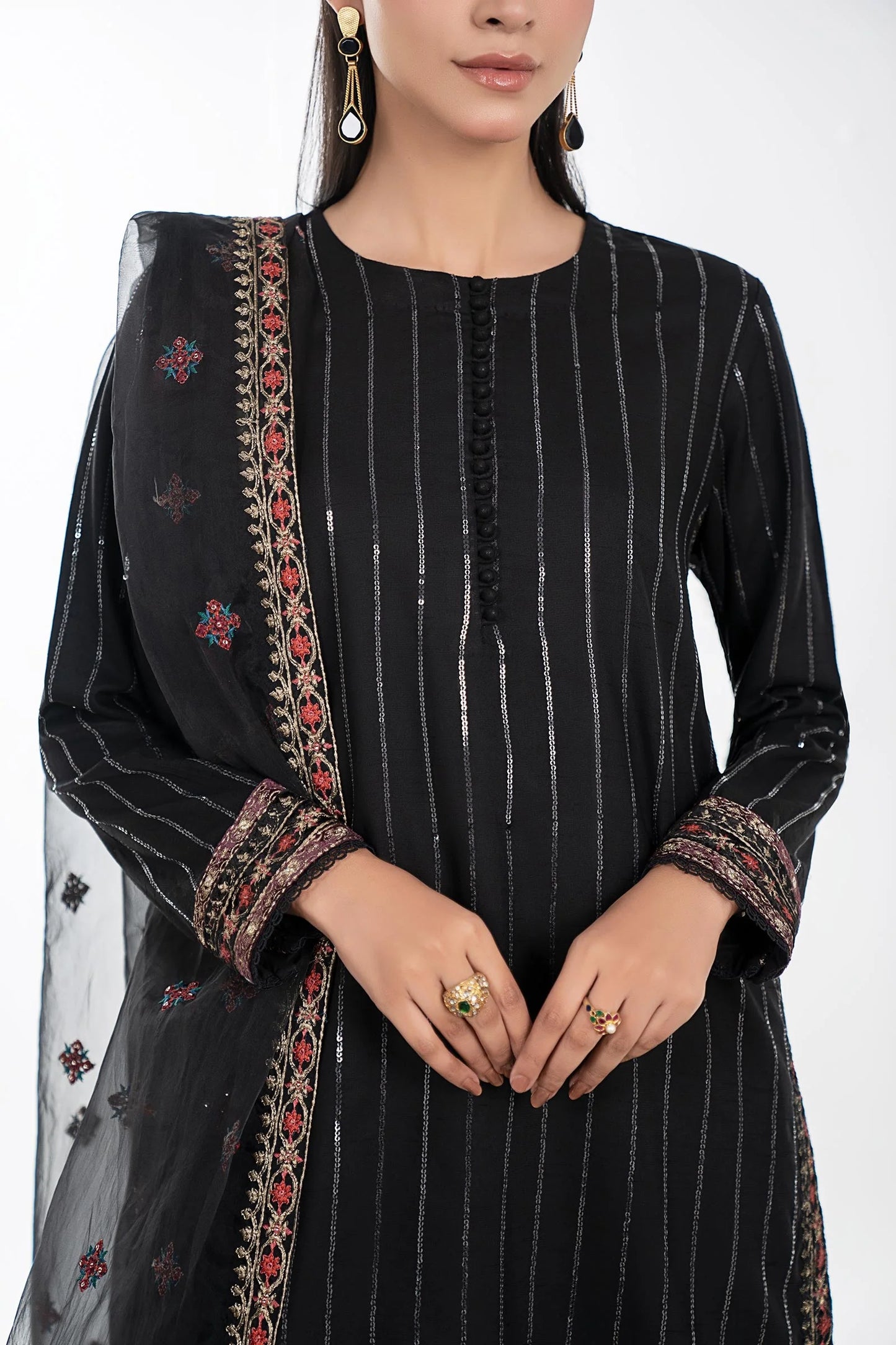 DW-W25-63-Black | Luxury Pret | MARIA.B