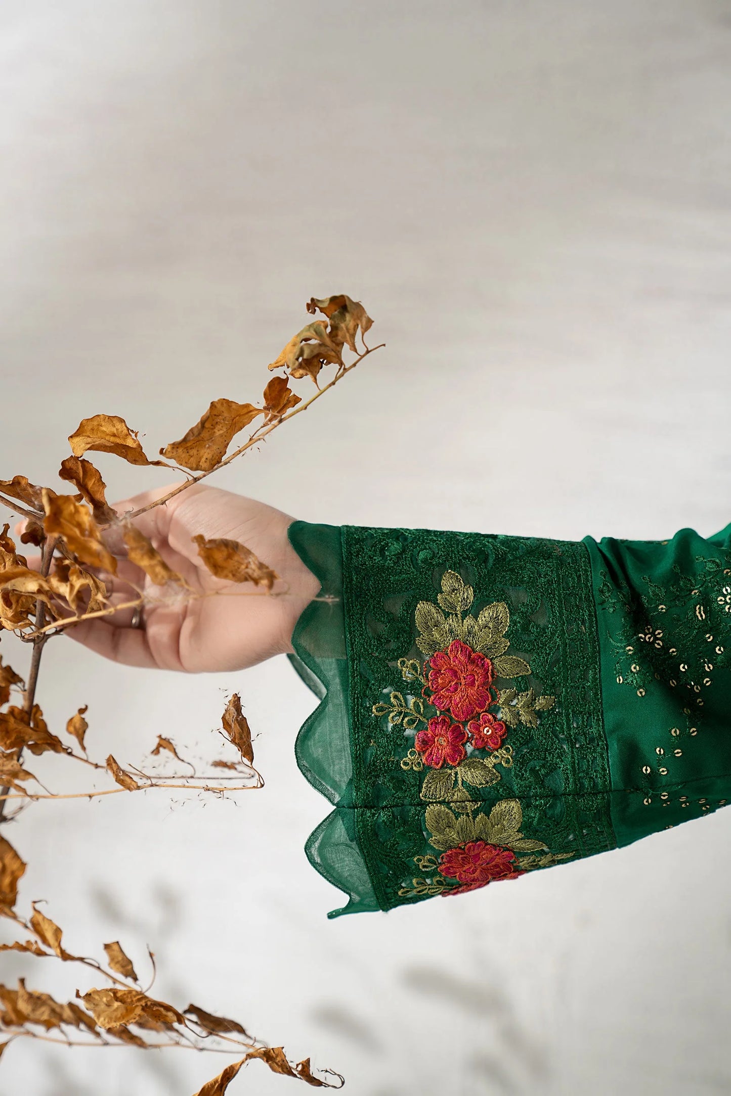 DW-W25-74-Green | Luxury Pret | MARIA.B