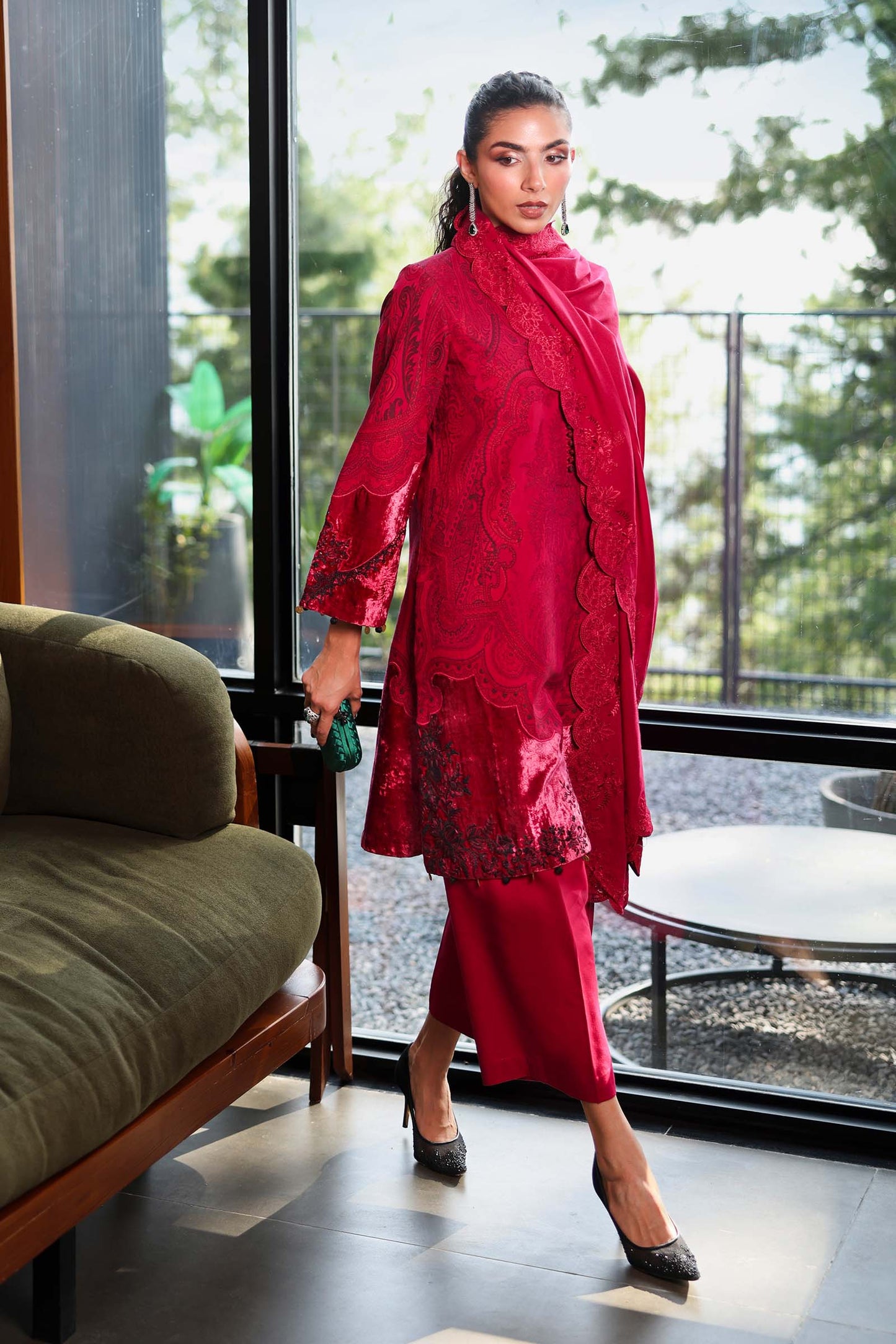 DW-W25-75-Red | Luxury Pret | MARIA.B