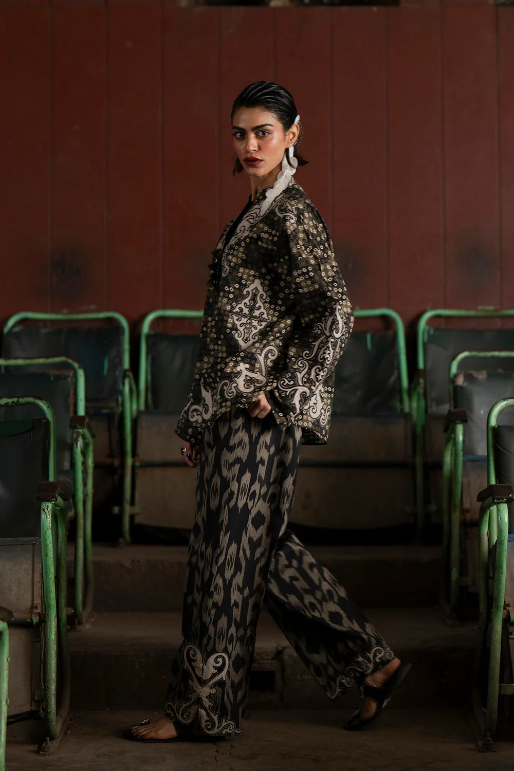 BLACK | E0602/119/901 | Boho Look Book | Ethnc