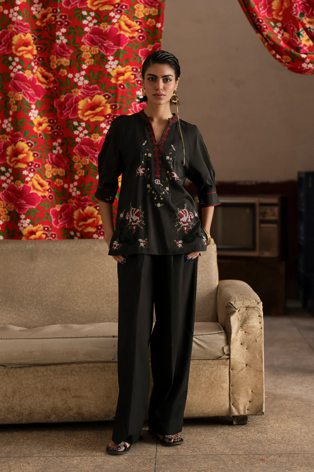 JET BLACK | E0611/119/902 | Boho Look Book | Ethnc