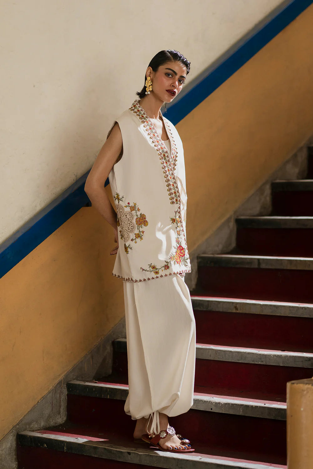 ANTIQUE WHITE | E0612/119/006 | Boho Look Book | Ethnc