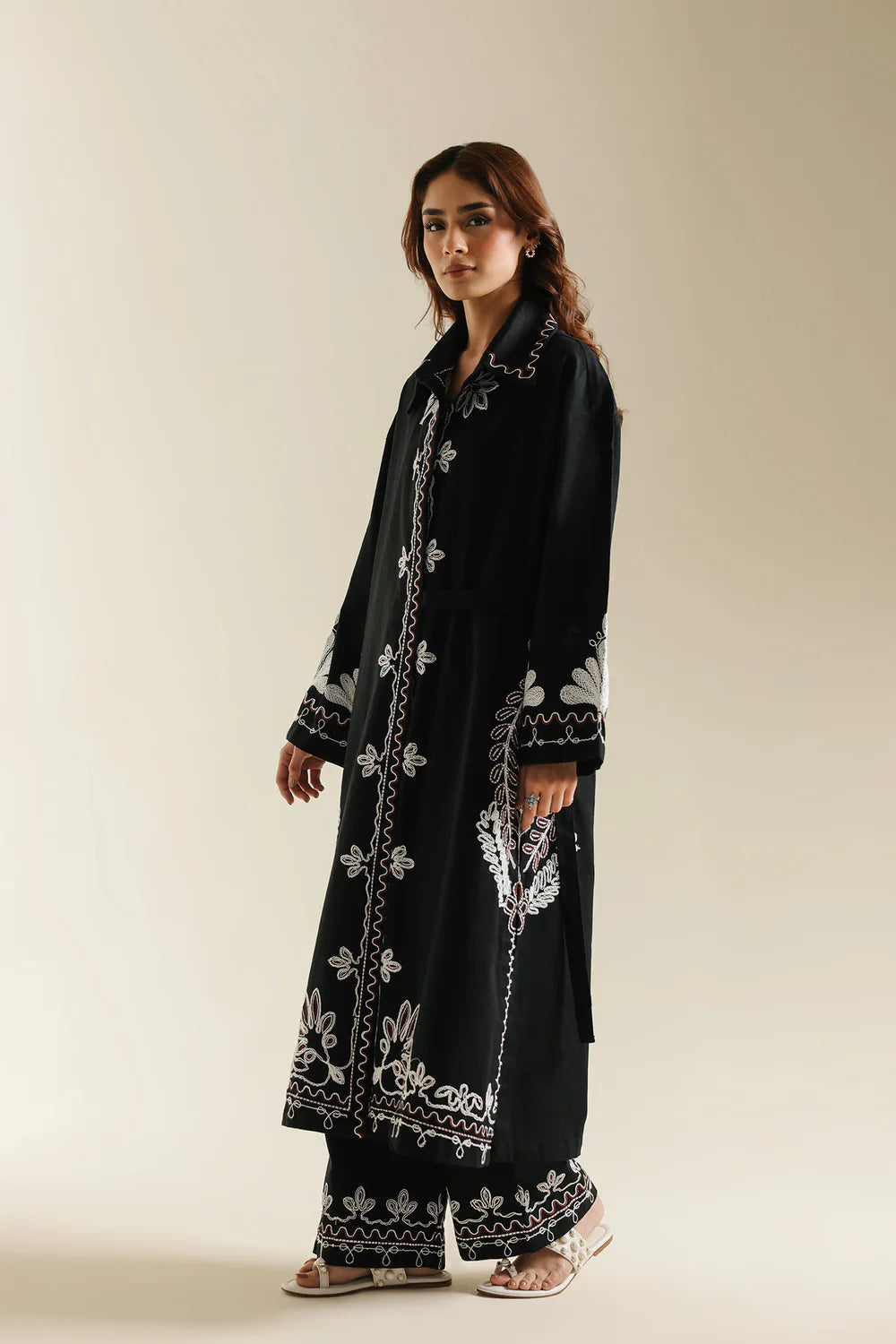 JET BLACK | E0647/119/902 | Boho Look Book | Ethnc