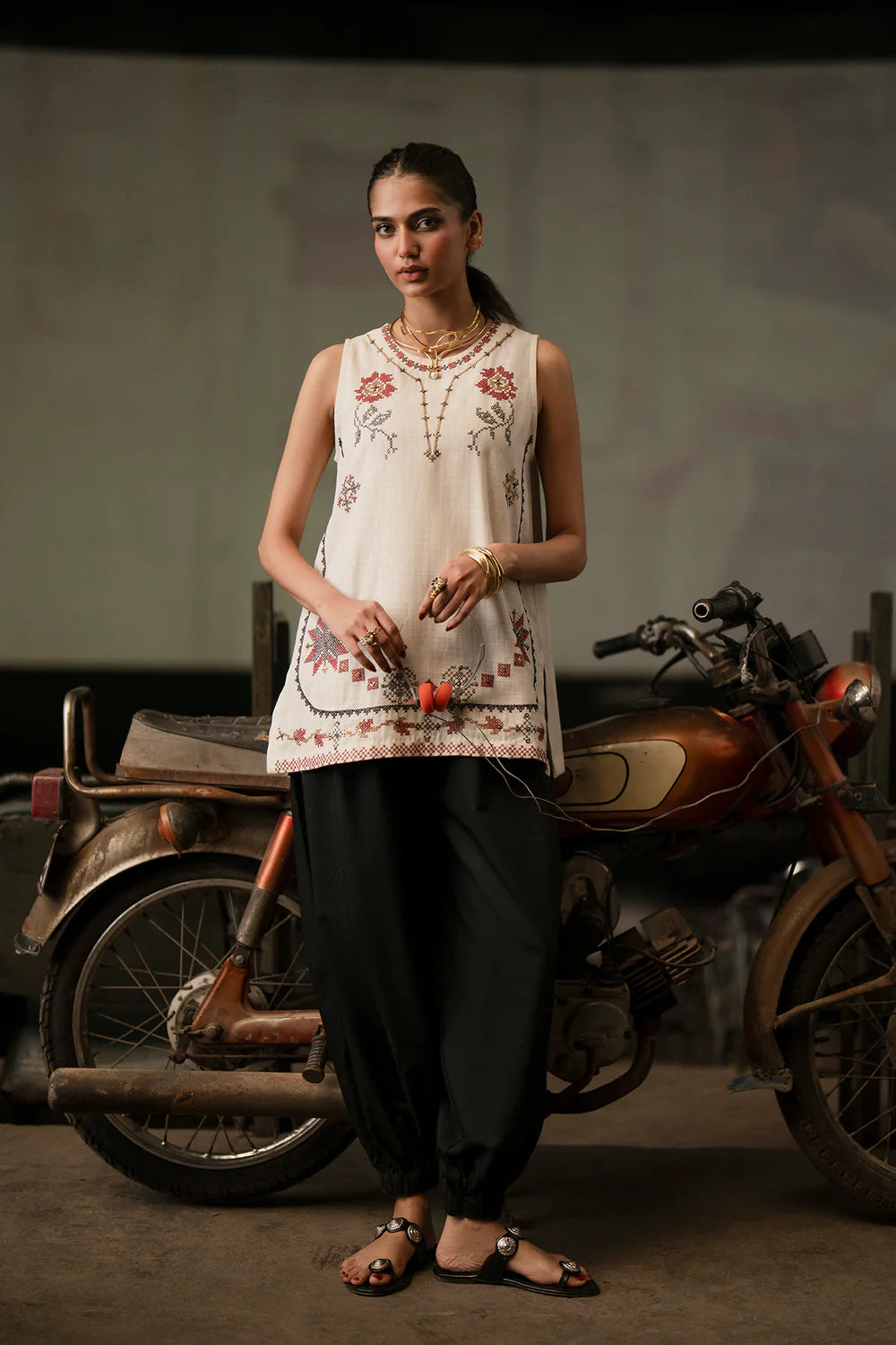 OFF WHITE | E0651/119/002 | Boho Look Book | Ethnc