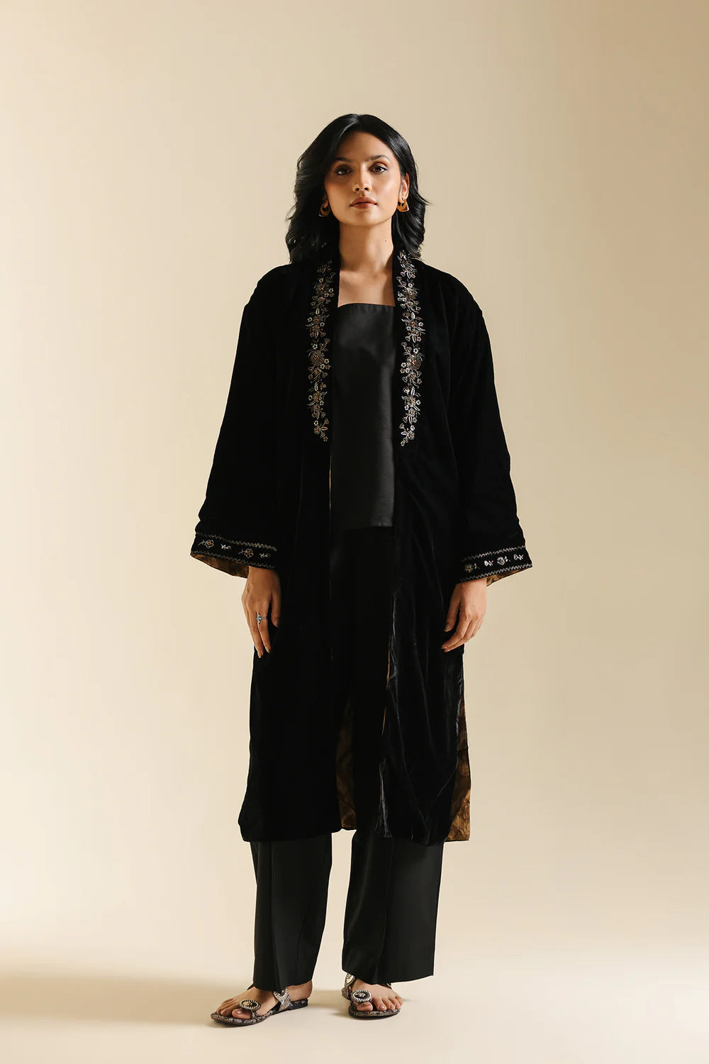 JET BLACK | E0662/119/902 | Boho Look Book | Ethnc