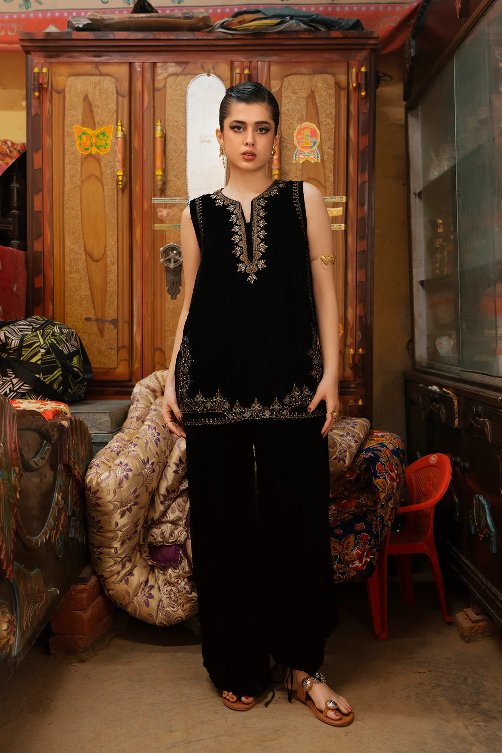 JET BLACK | E0663/119/902 | Boho Look Book | Ethnc