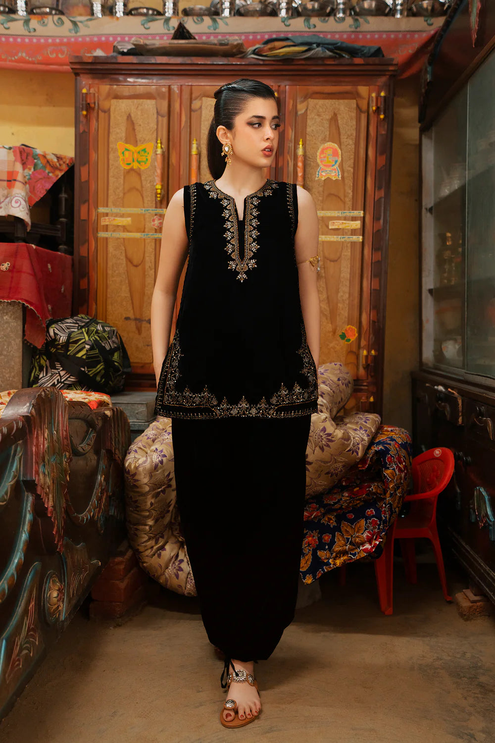 JET BLACK | E0663/119/902 | Boho Look Book | Ethnc