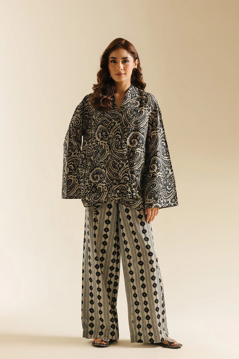 ANTIQUE WHITE | E0706/119/006 | Boho Look Book | Ethnc