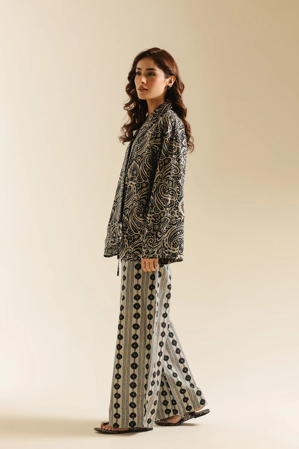 ANTIQUE WHITE | E0706/119/006 | Boho Look Book | Ethnc