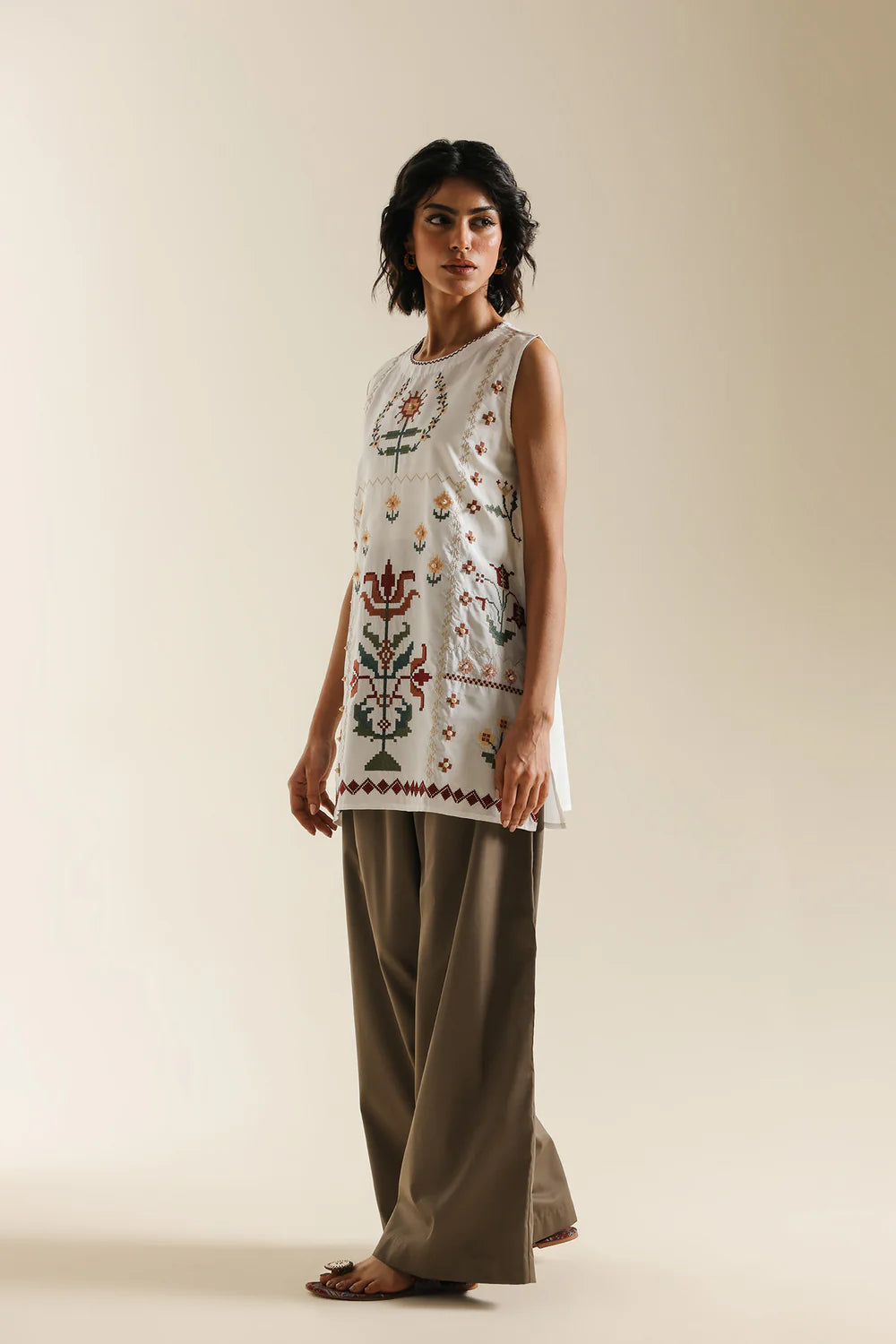 WHITE | E0707/119/001 | Boho Look Book | Ethnc