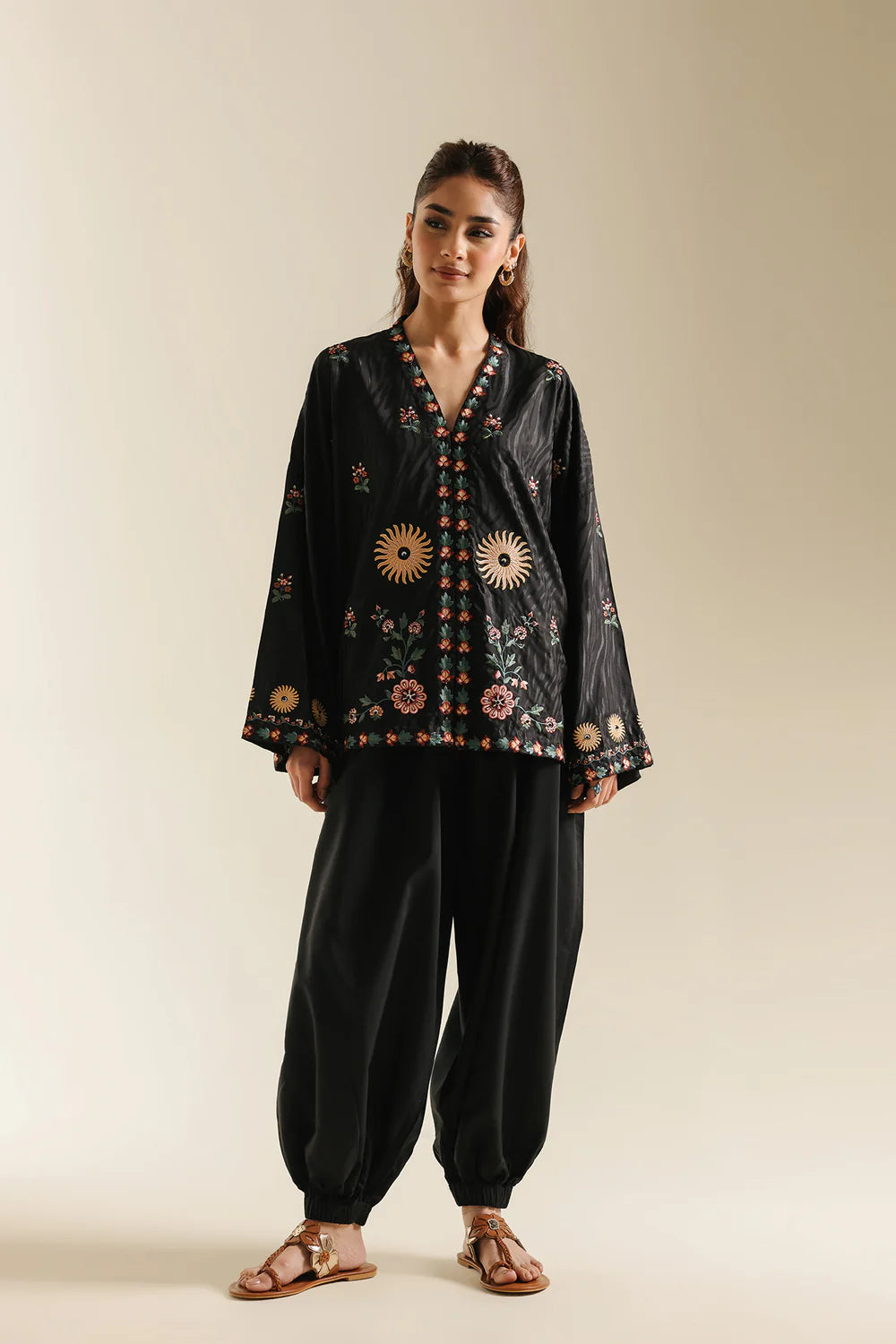 BLACK | E0712/119/901 | Boho Look Book | Ethnc