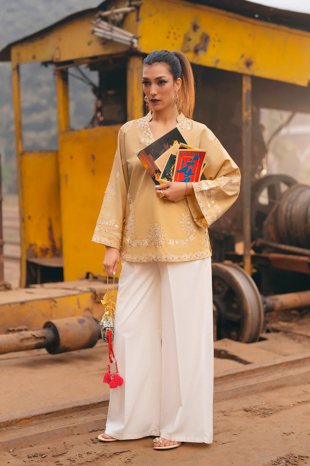 BEIGE | E0714/119/113 | Boho Look Book | Ethnc