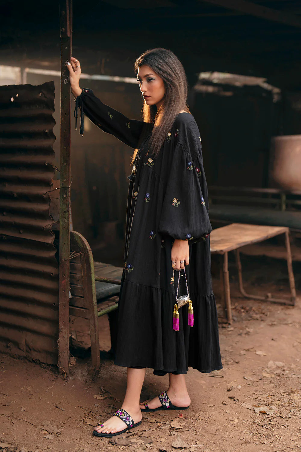 JET BLACK | E0716/119/902 | Boho Look Book | Ethnc