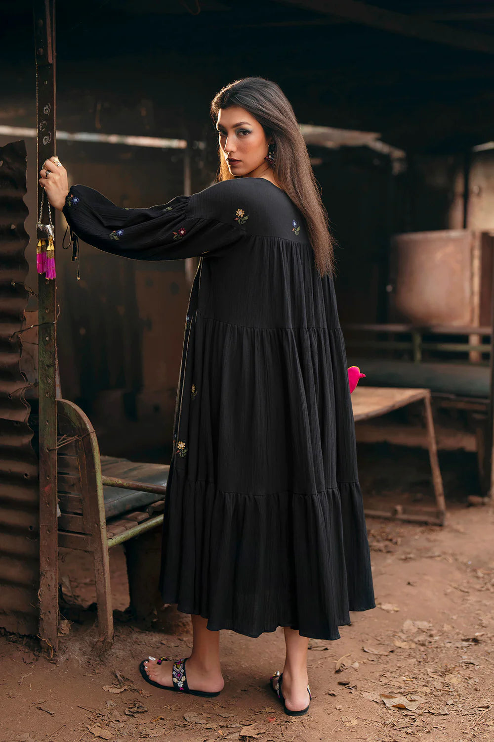 JET BLACK | E0716/119/902 | Boho Look Book | Ethnc