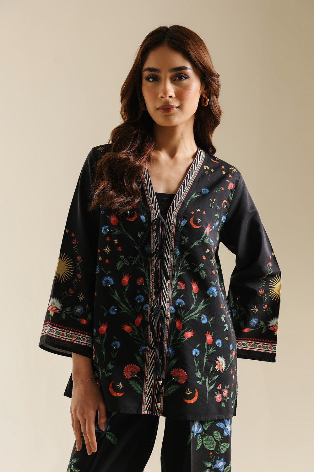 JET BLACK | E0774/119/902 | Boho Look Book | Ethnc