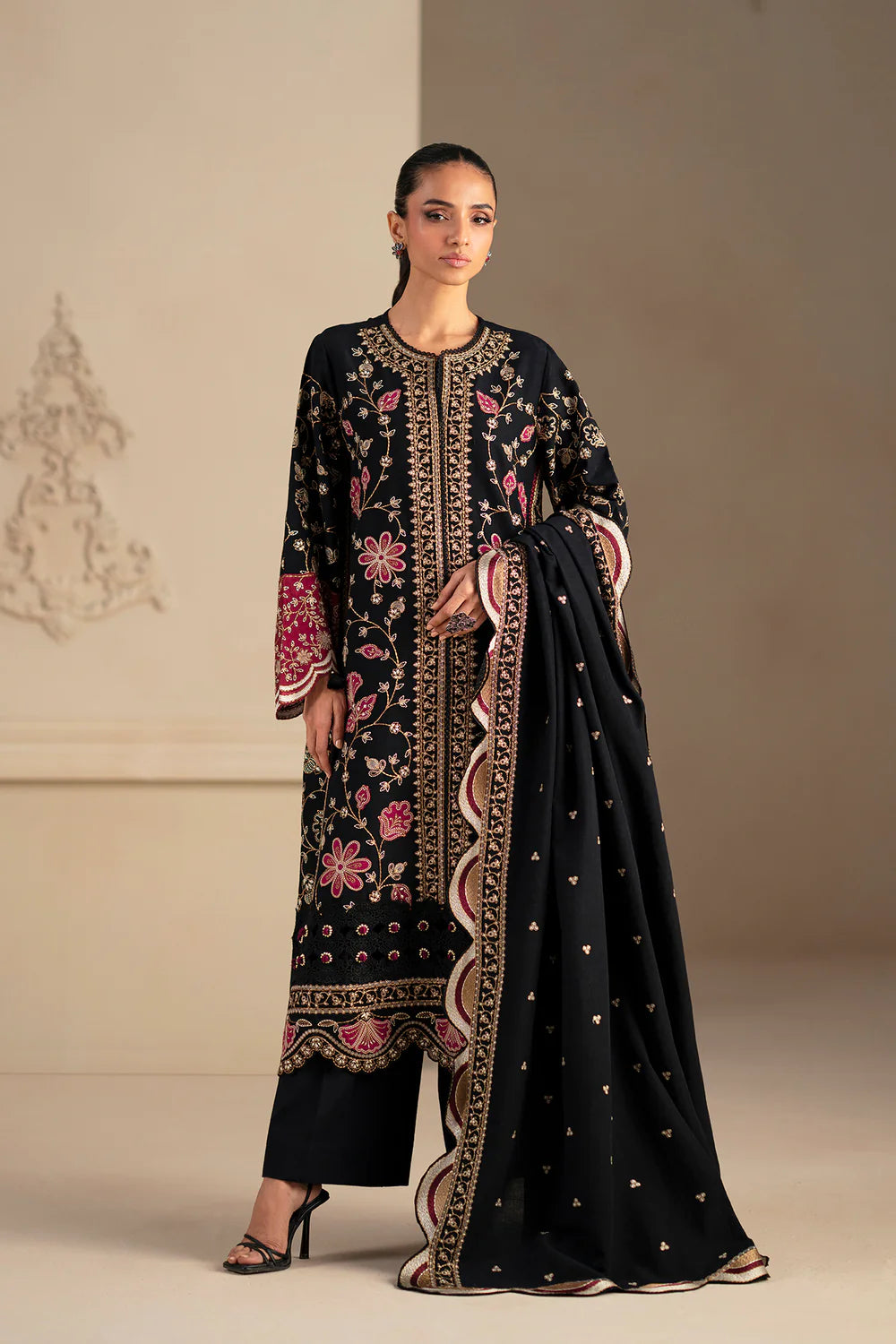 JET BLACK | E0784/203/902 | Unstitched Winter '25 | Ethnc