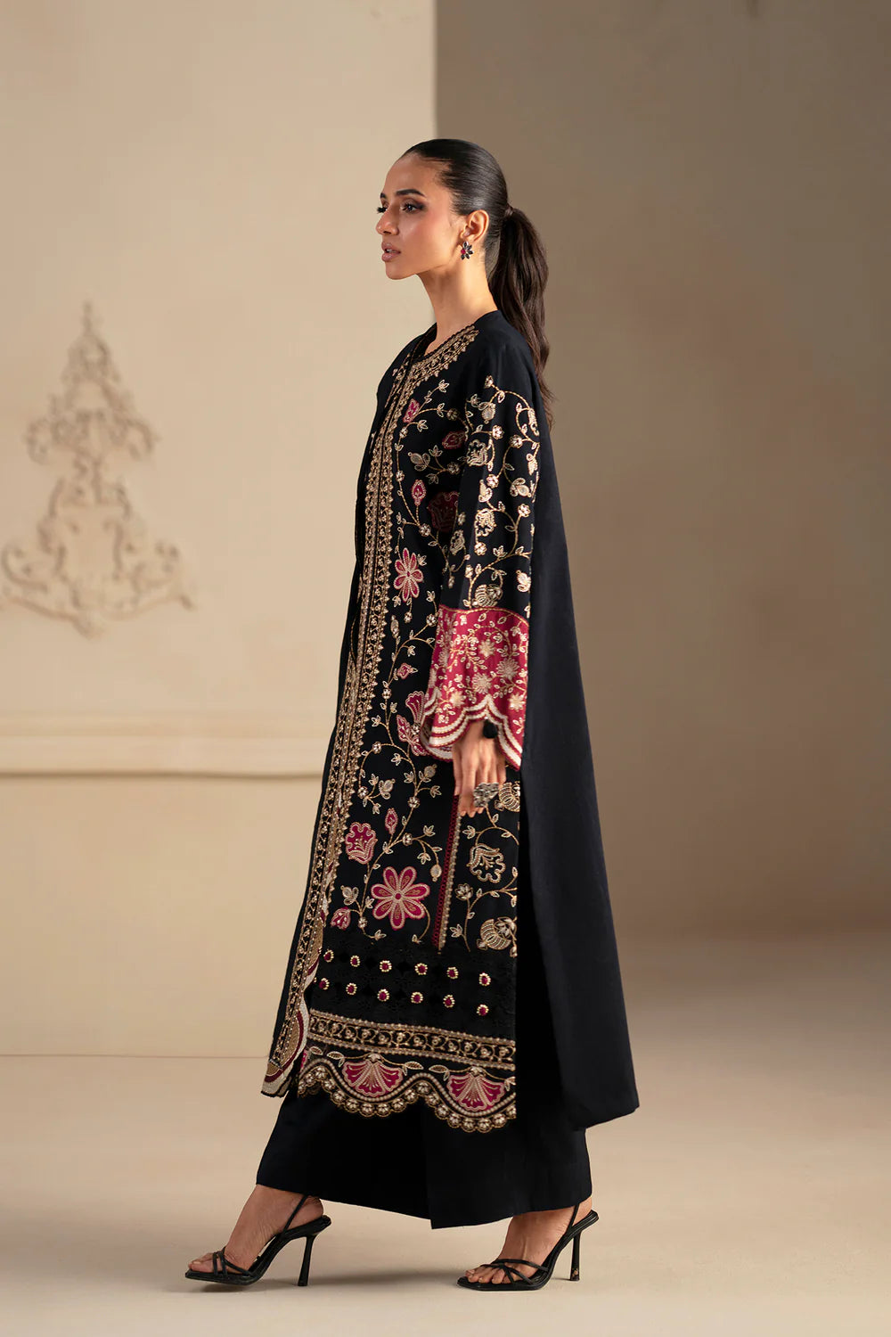 JET BLACK | E0784/203/902 | Unstitched Winter '25 | Ethnc