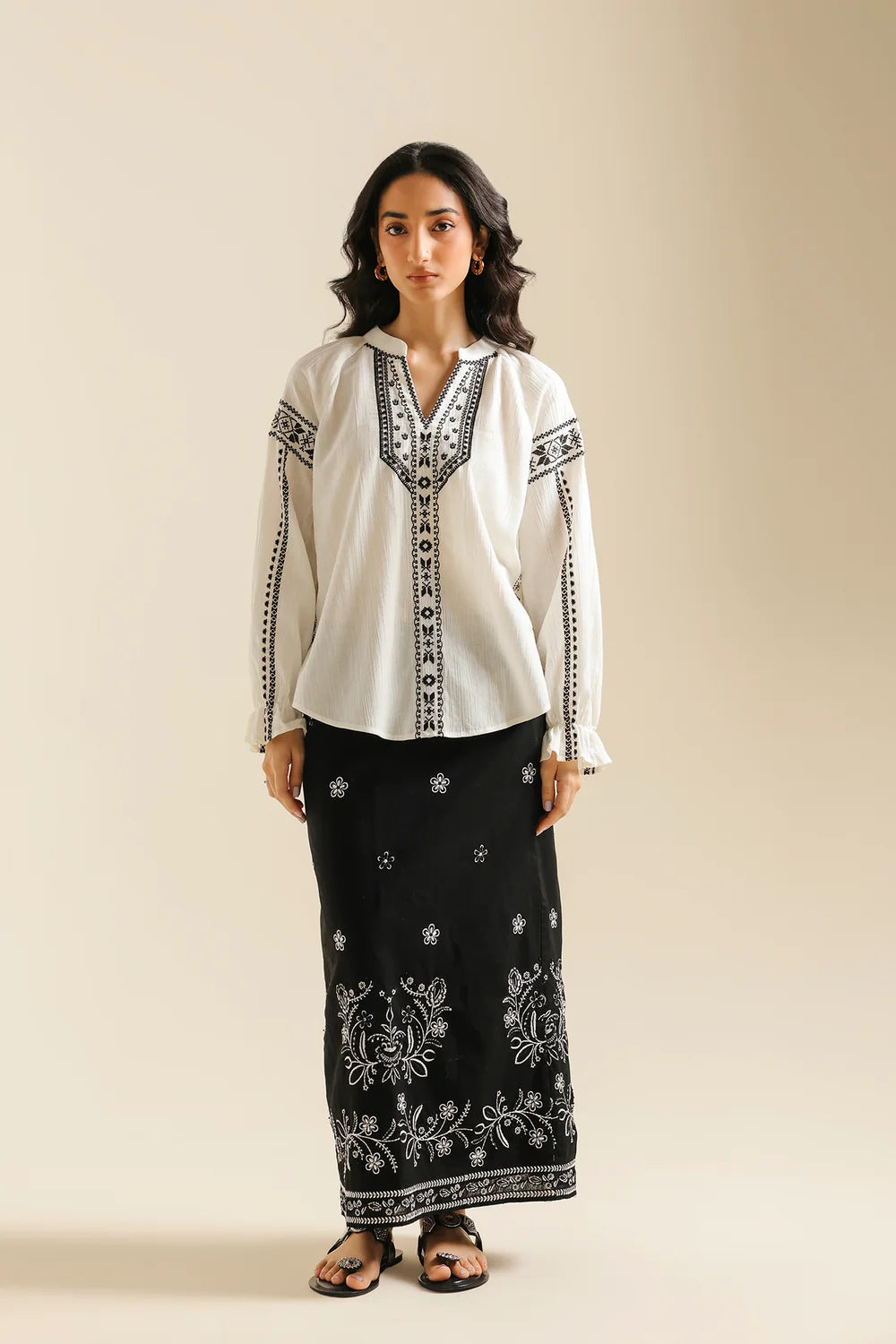JET BLACK | E0809/119/902 | BOHO NEW LOOKBOOK | Ethnc
