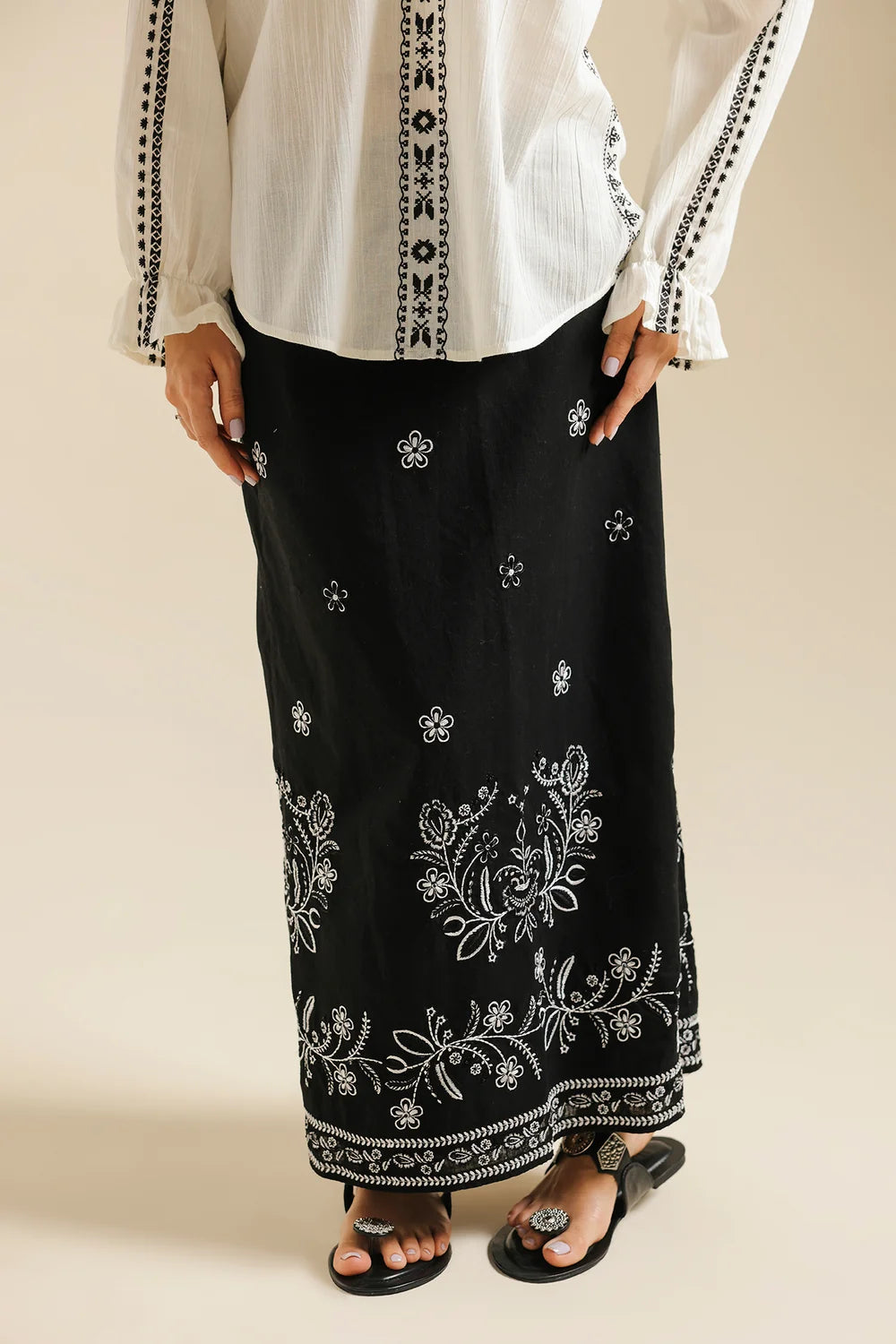 JET BLACK | E0809/119/902 | BOHO NEW LOOKBOOK | Ethnc