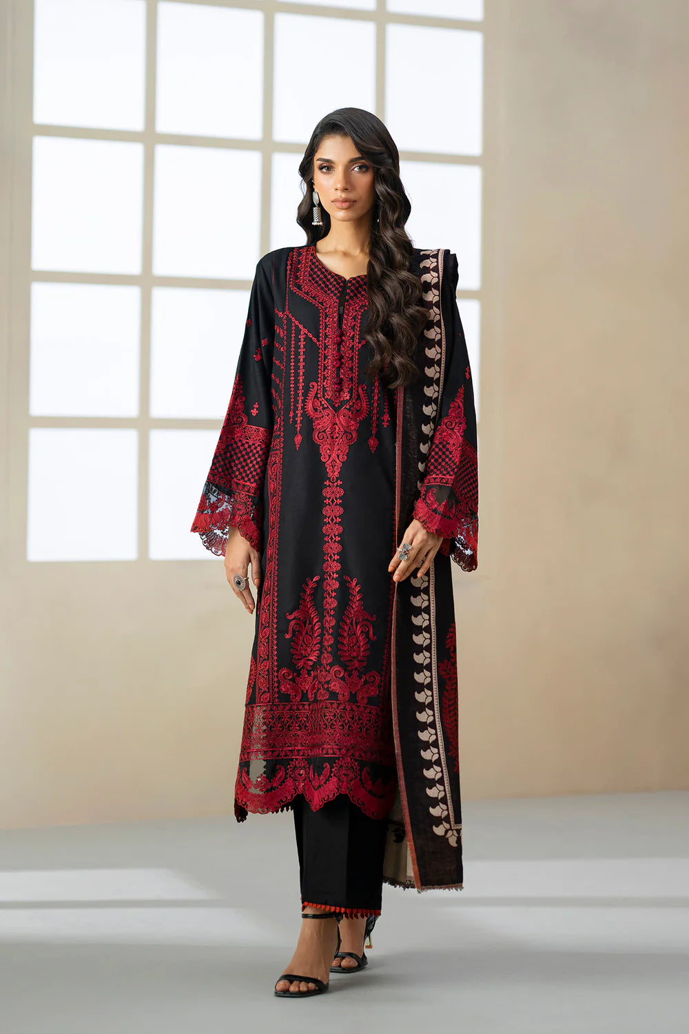 JET BLACK | E0810/203/902 | Unstitched Rozana A/W '25 Drop 2 | Ethnc