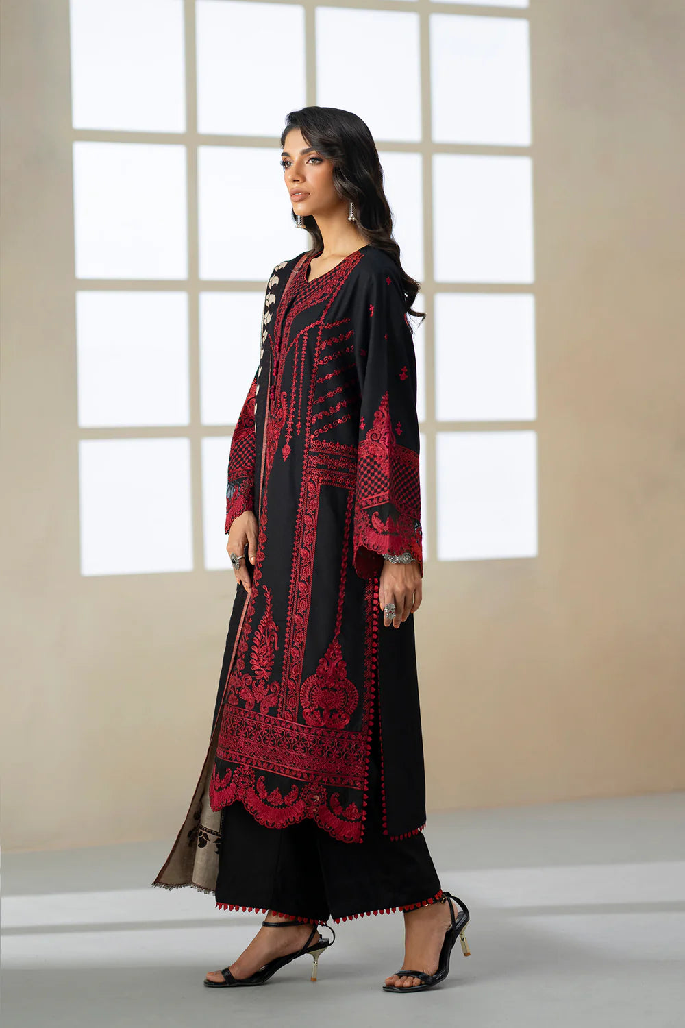 JET BLACK | E0810/203/902 | Unstitched Rozana A/W '25 Drop 2 | Ethnc