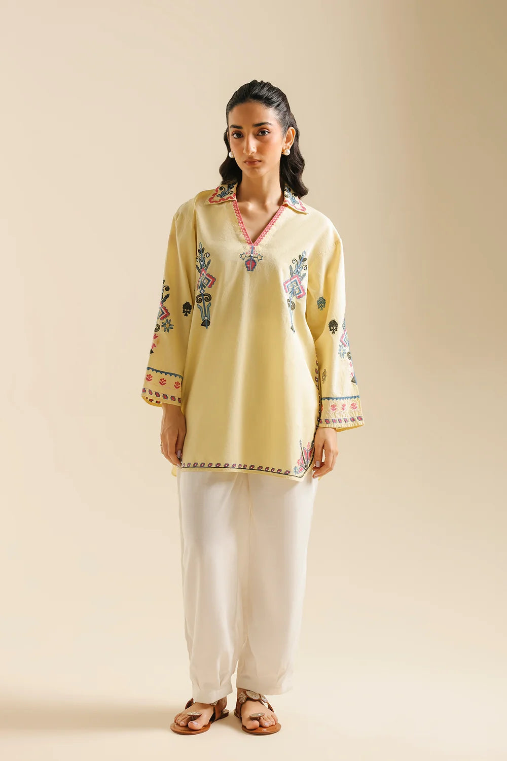 WHITE | E0836-119-001 | BOHO NEW LOOKBOOK | Ethnc