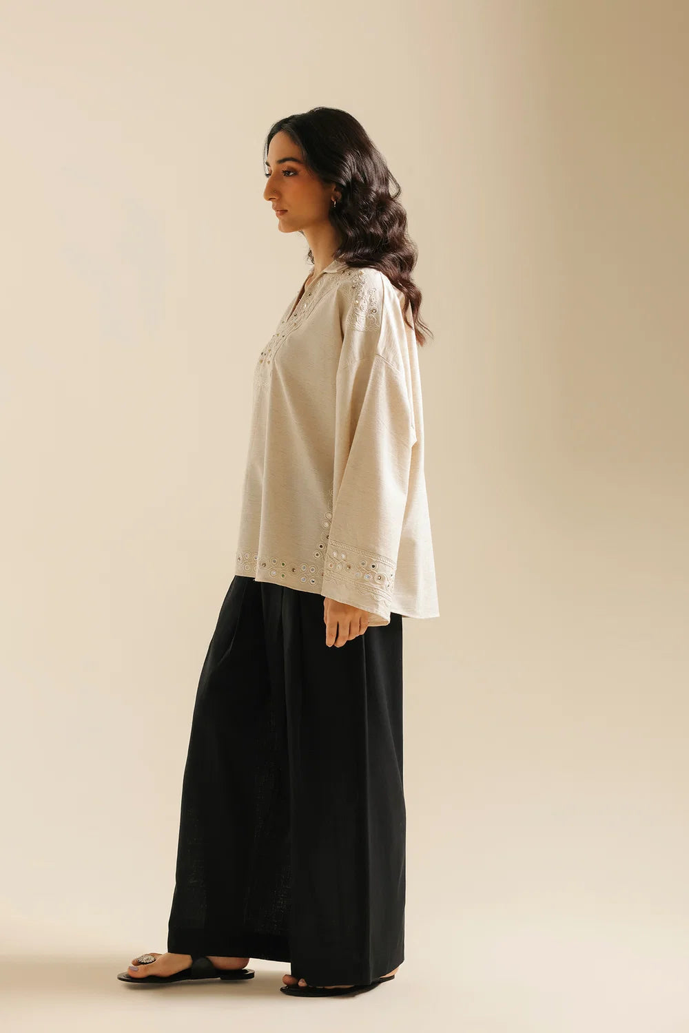 JET BLACK | E0837-119-902 | BOHO NEW LOOKBOOK | Ethnc
