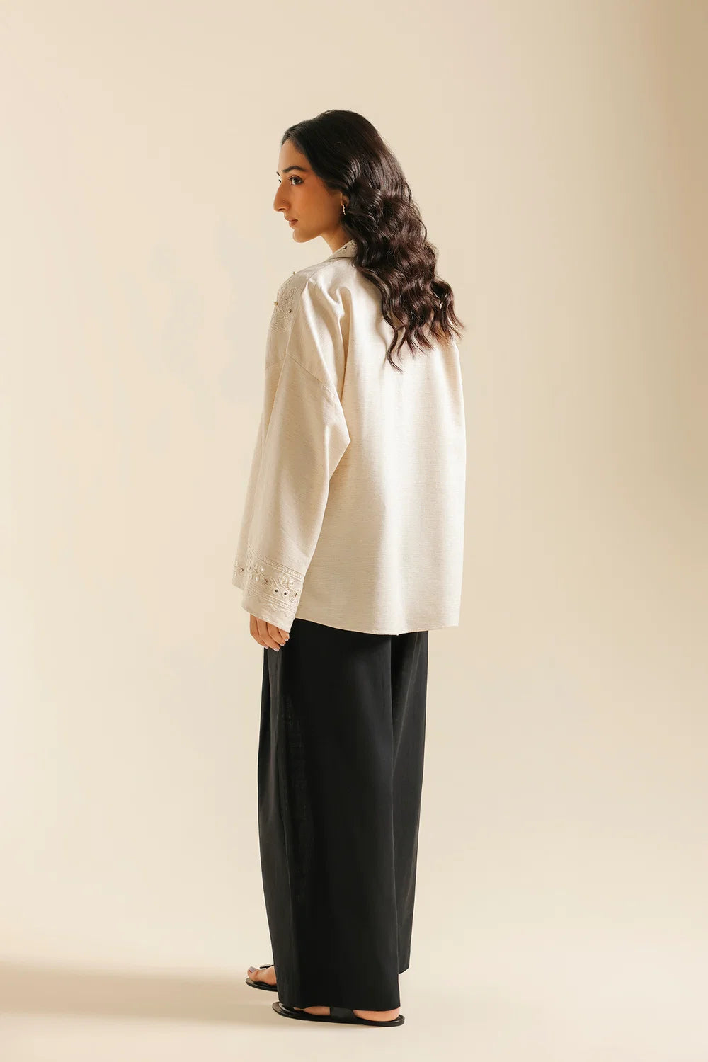 JET BLACK | E0837-119-902 | BOHO NEW LOOKBOOK | Ethnc