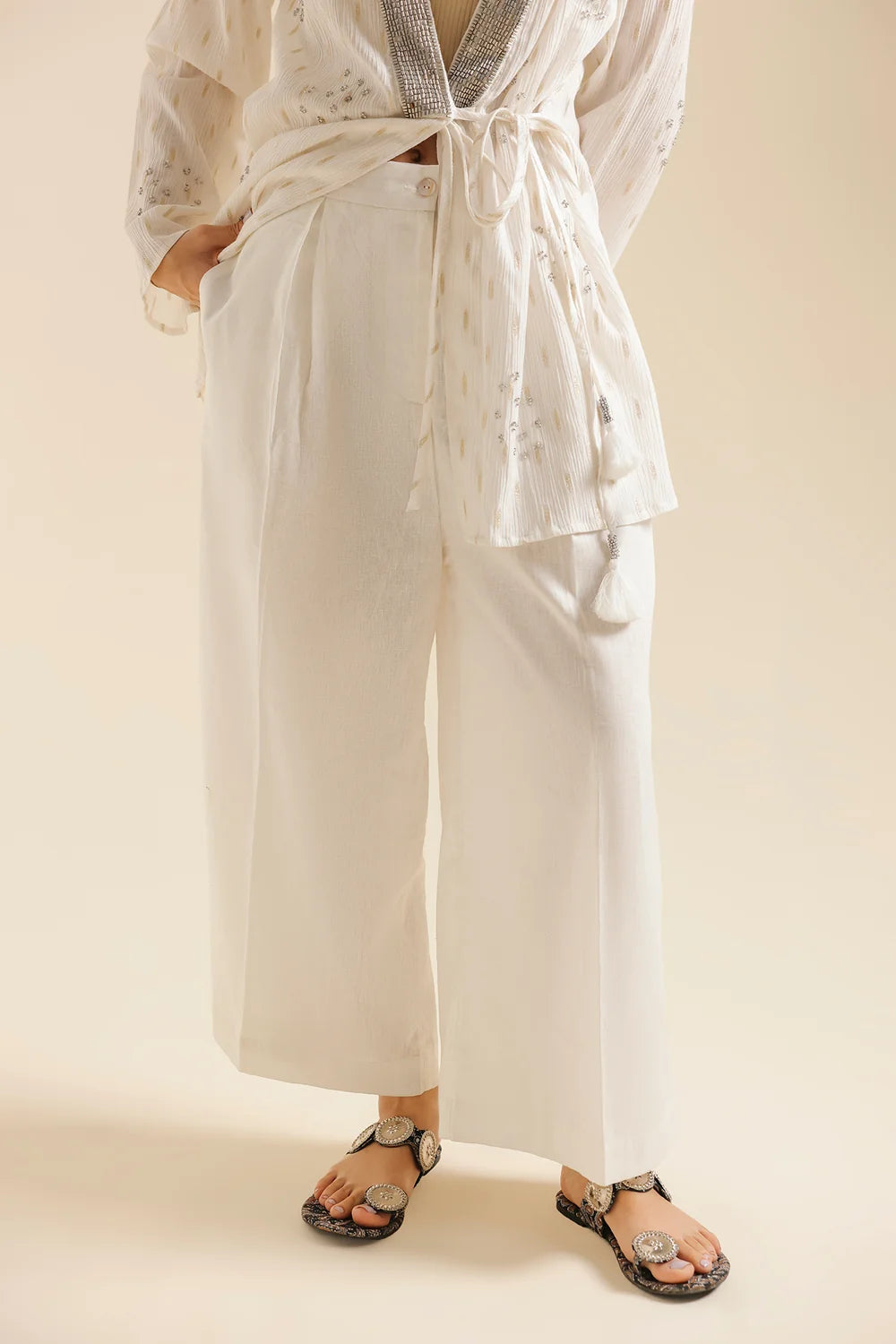 OFF WHITE | E0855/119/002 | BOHO NEW LOOKBOOK | Ethnc