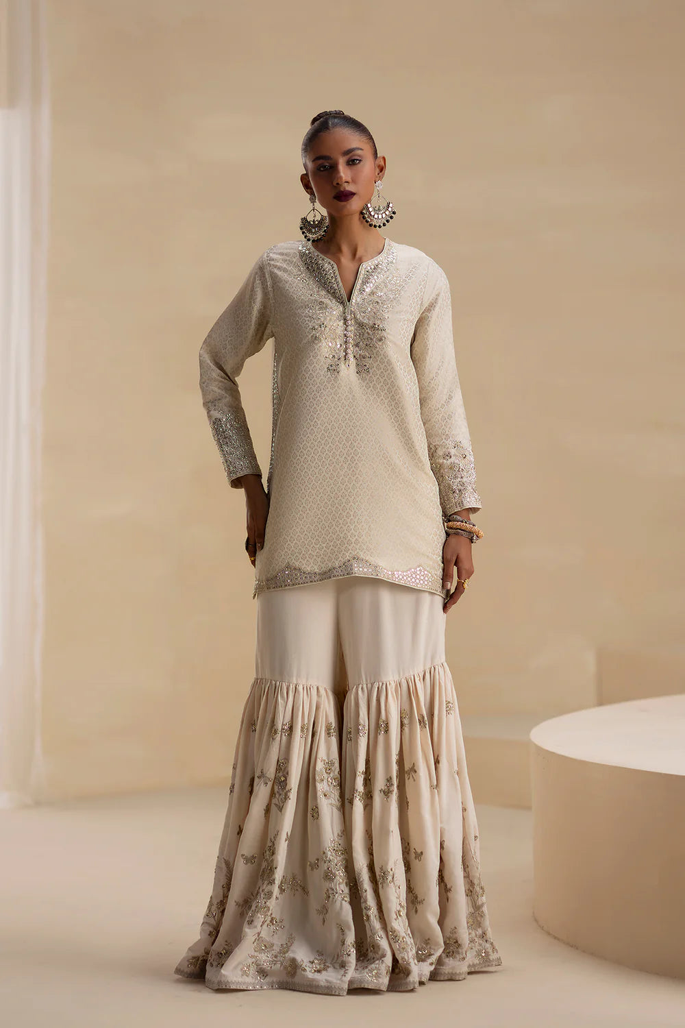 ANTIQUE WHITE | E0904/104/006 | Winter '25 | Ethnc