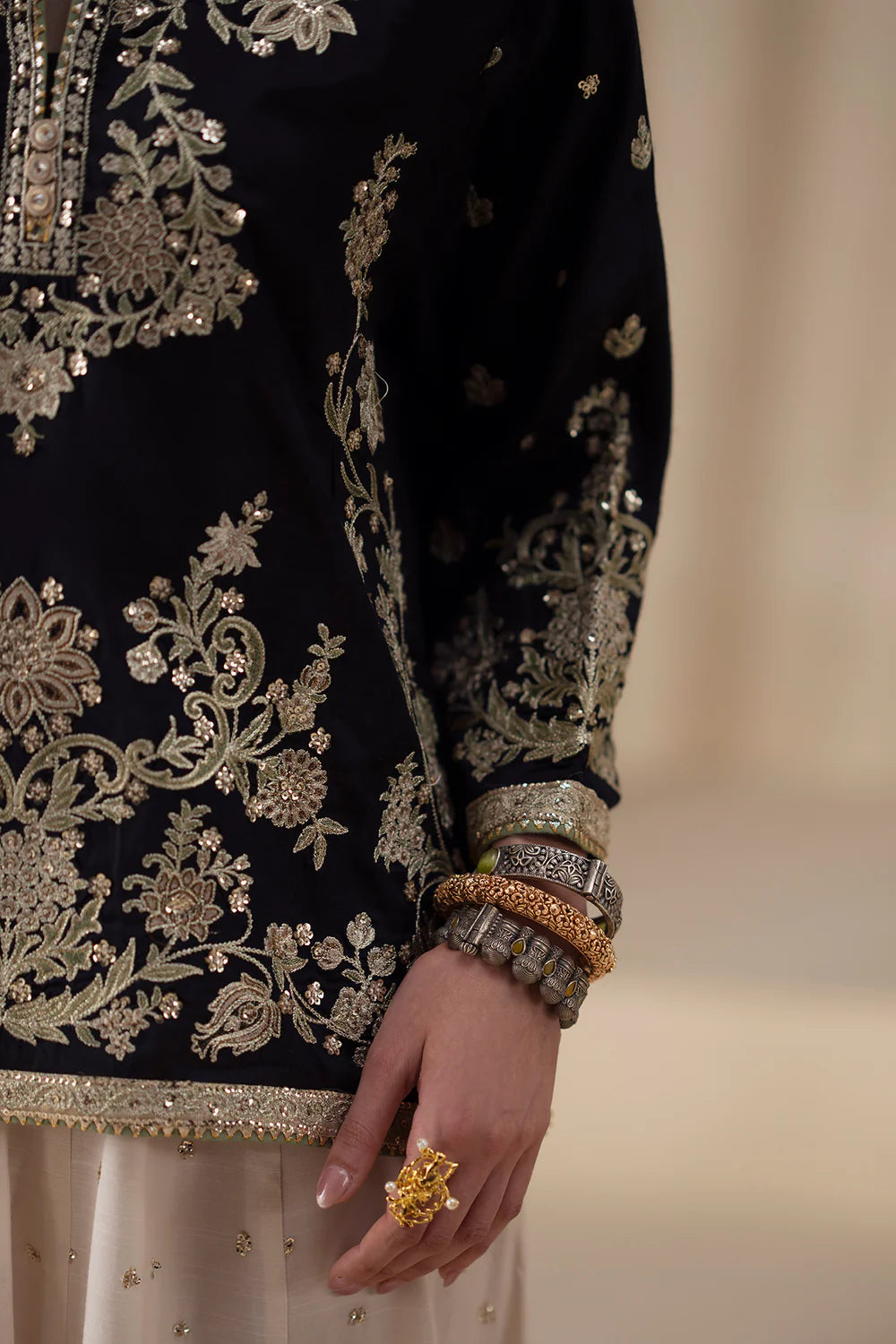 BLACK | E0940/104/901 | Winter '25 | Ethnc