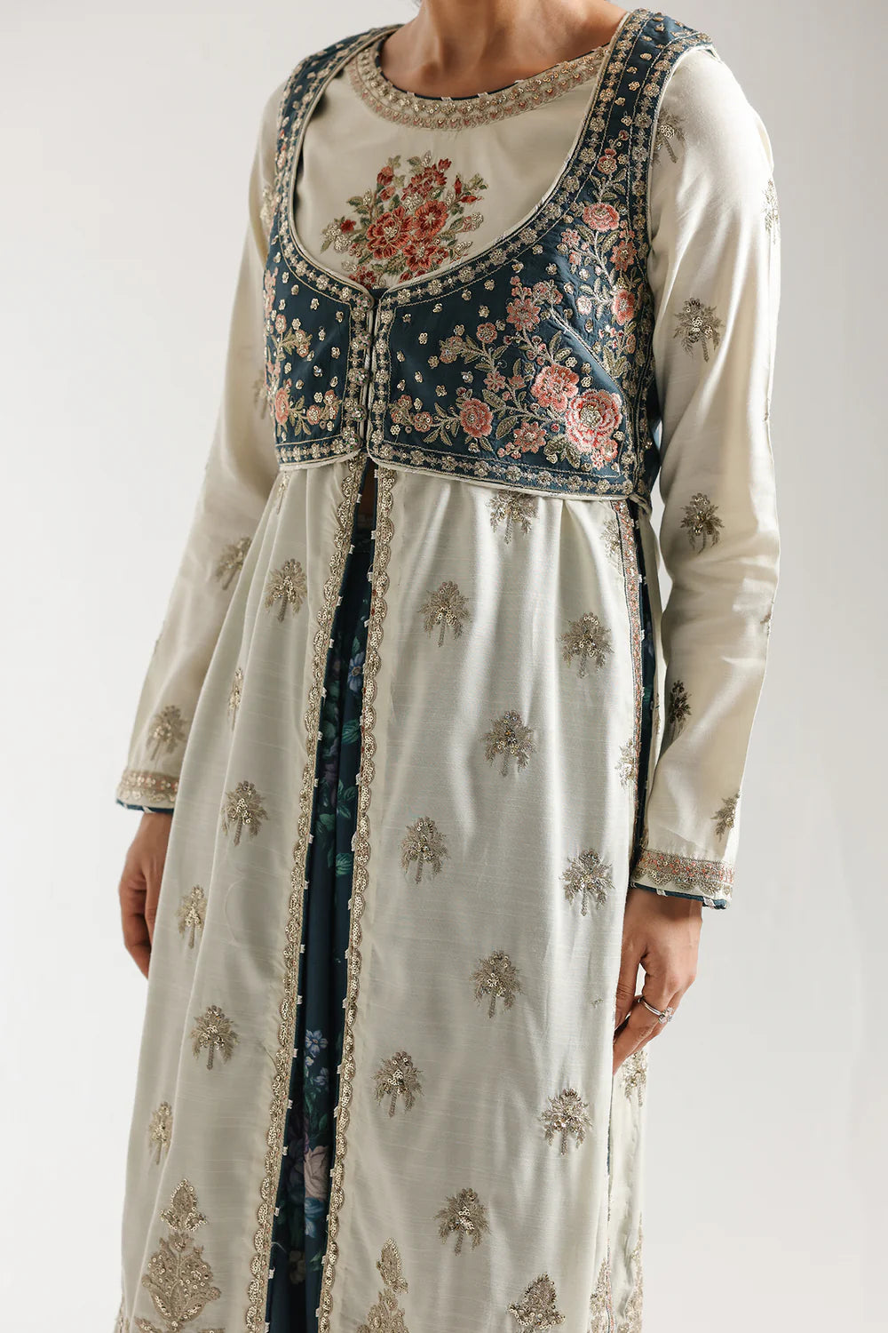 PALE GREEN | E0953/104/129 | Luxe | Ethnc